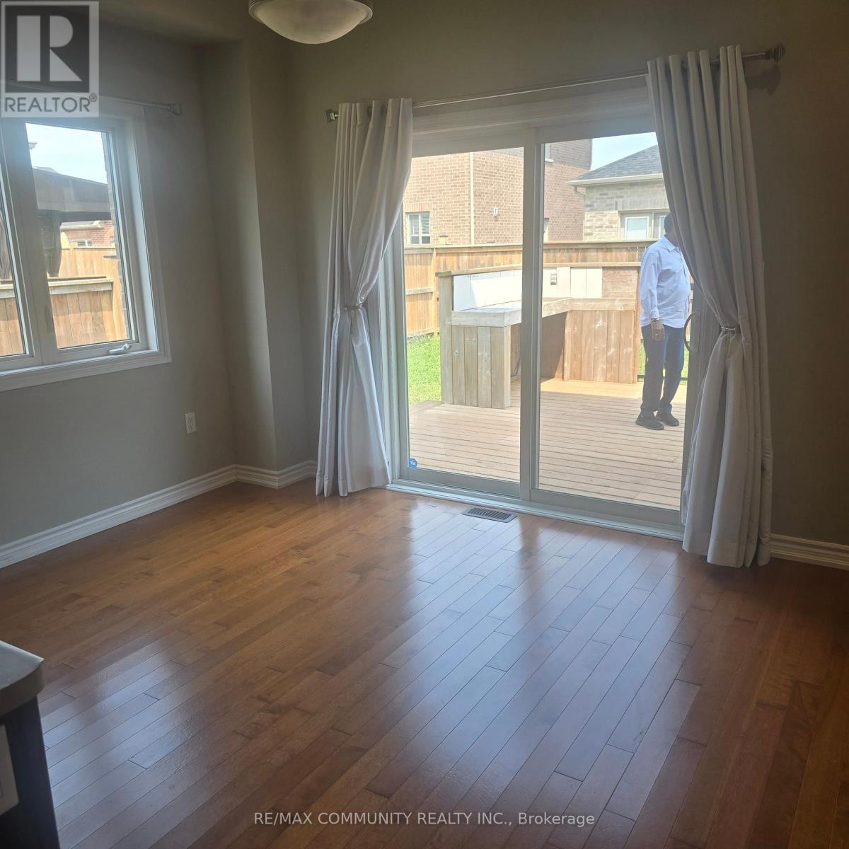 134 Springdale Drive, Kawartha Lakes (Lindsay), Ontario  K9V 0N1 - Photo 5 - X13612266