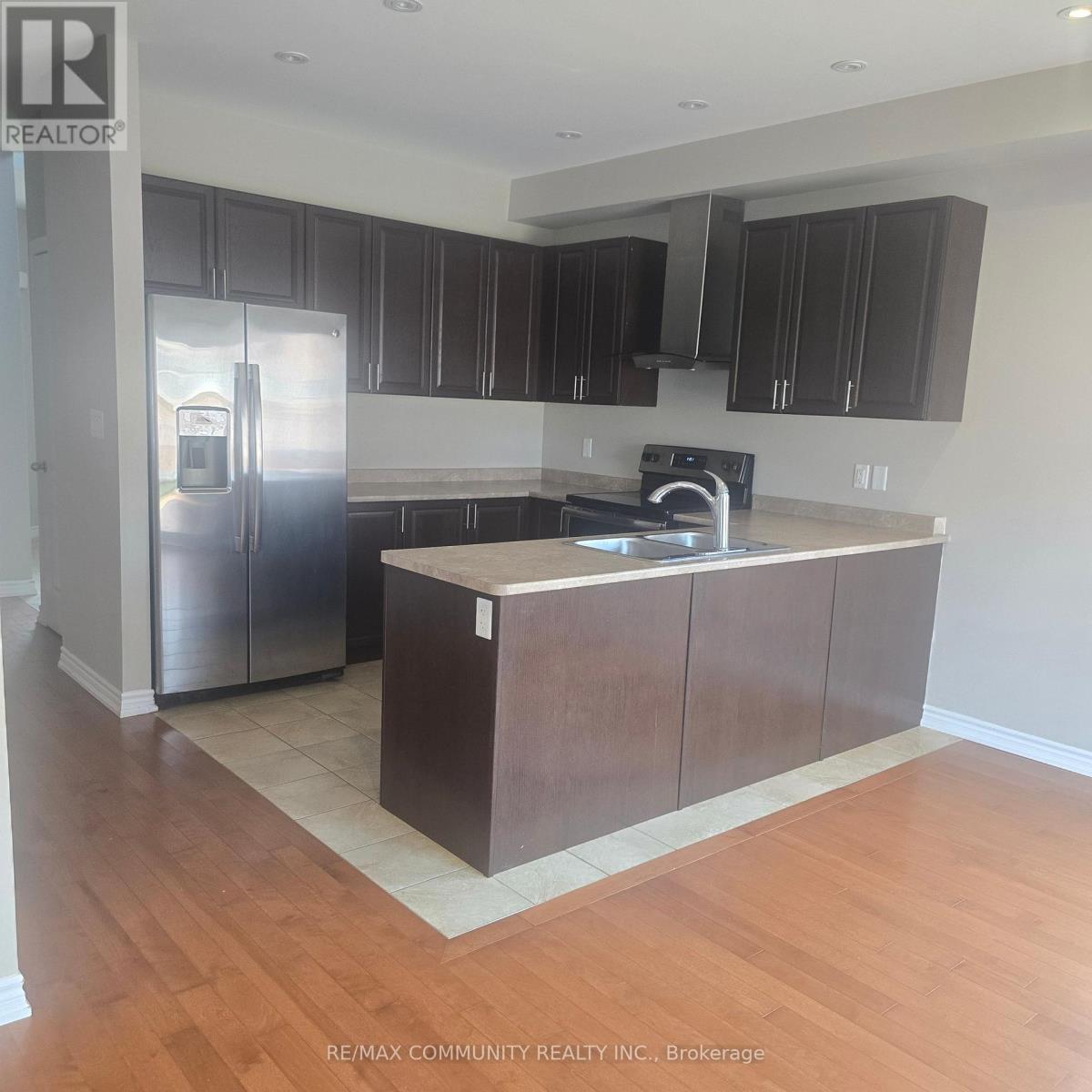 134 Springdale Drive, Kawartha Lakes (Lindsay), Ontario  K9V 0N1 - Photo 6 - X13612266