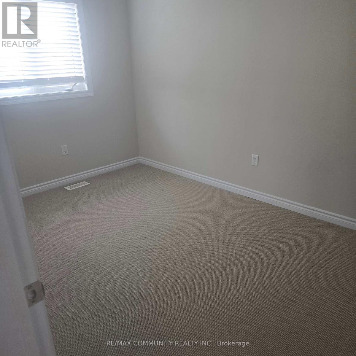 134 Springdale Drive, Kawartha Lakes (Lindsay), Ontario  K9V 0N1 - Photo 8 - X13612266