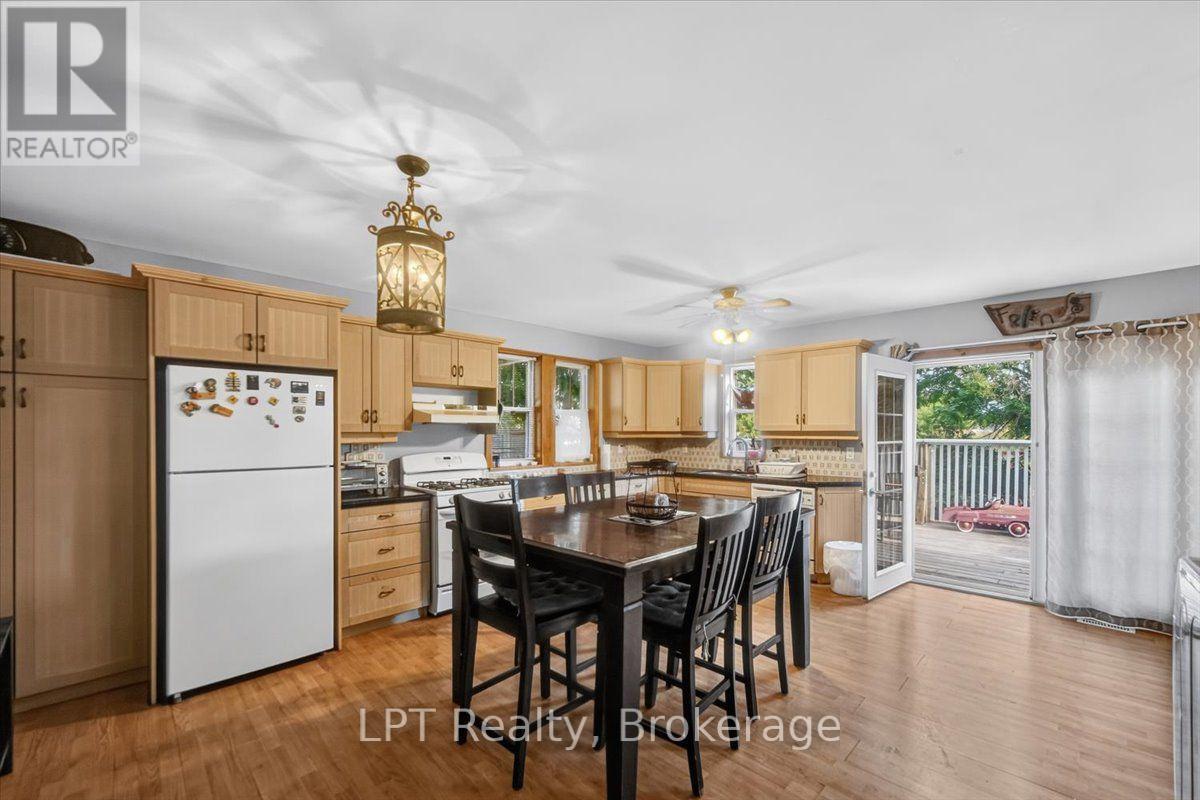 611 Romaine Street, Peterborough (Otonabee Ward 1), Ontario  K9J 2E5 - Photo 13 - X13613612