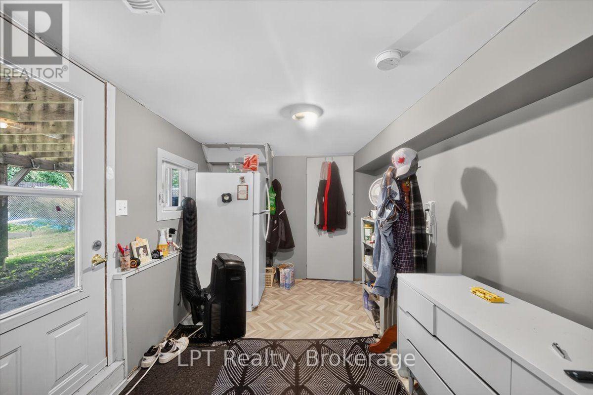 611 Romaine Street, Peterborough (Otonabee Ward 1), Ontario  K9J 2E5 - Photo 25 - X13613612