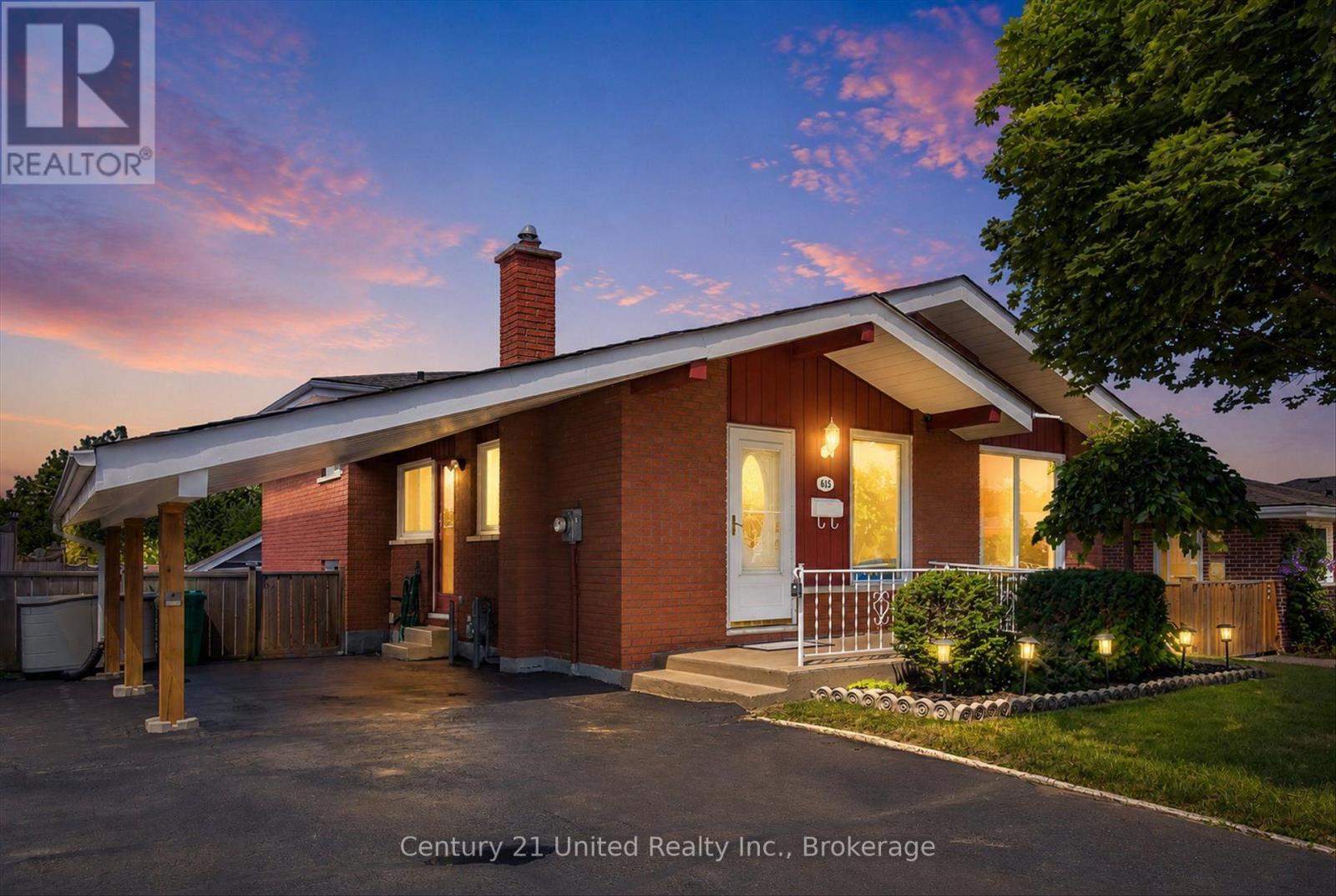 615 Saugeen Crescent, Peterborough (Ashburnham Ward 4), Ontario  K9J 1J9 - Photo 2 - X13614714