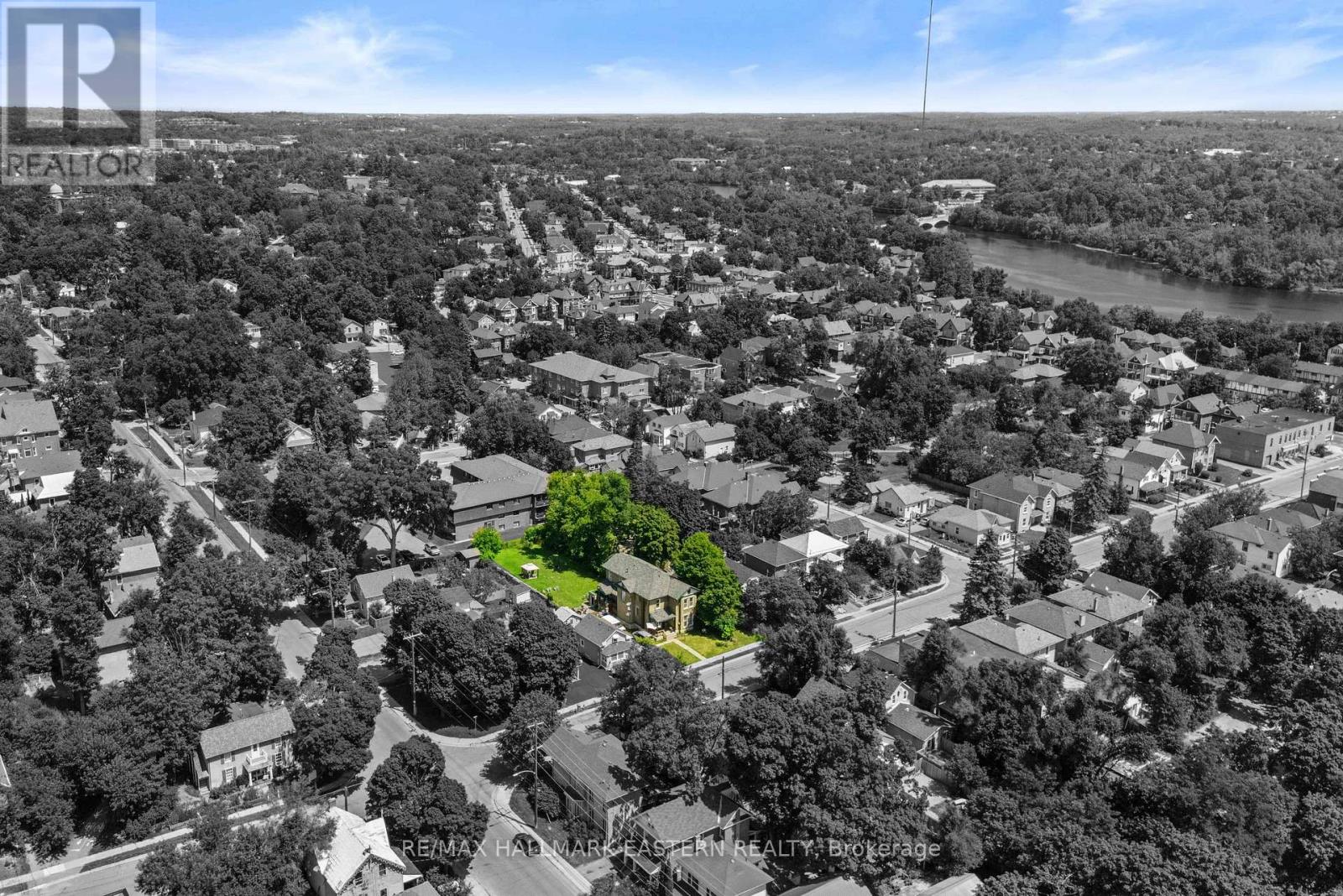 220 Dublin Street, Peterborough (Town Ward 3), Ontario  K9H 3B7 - Photo 3 - X13615174