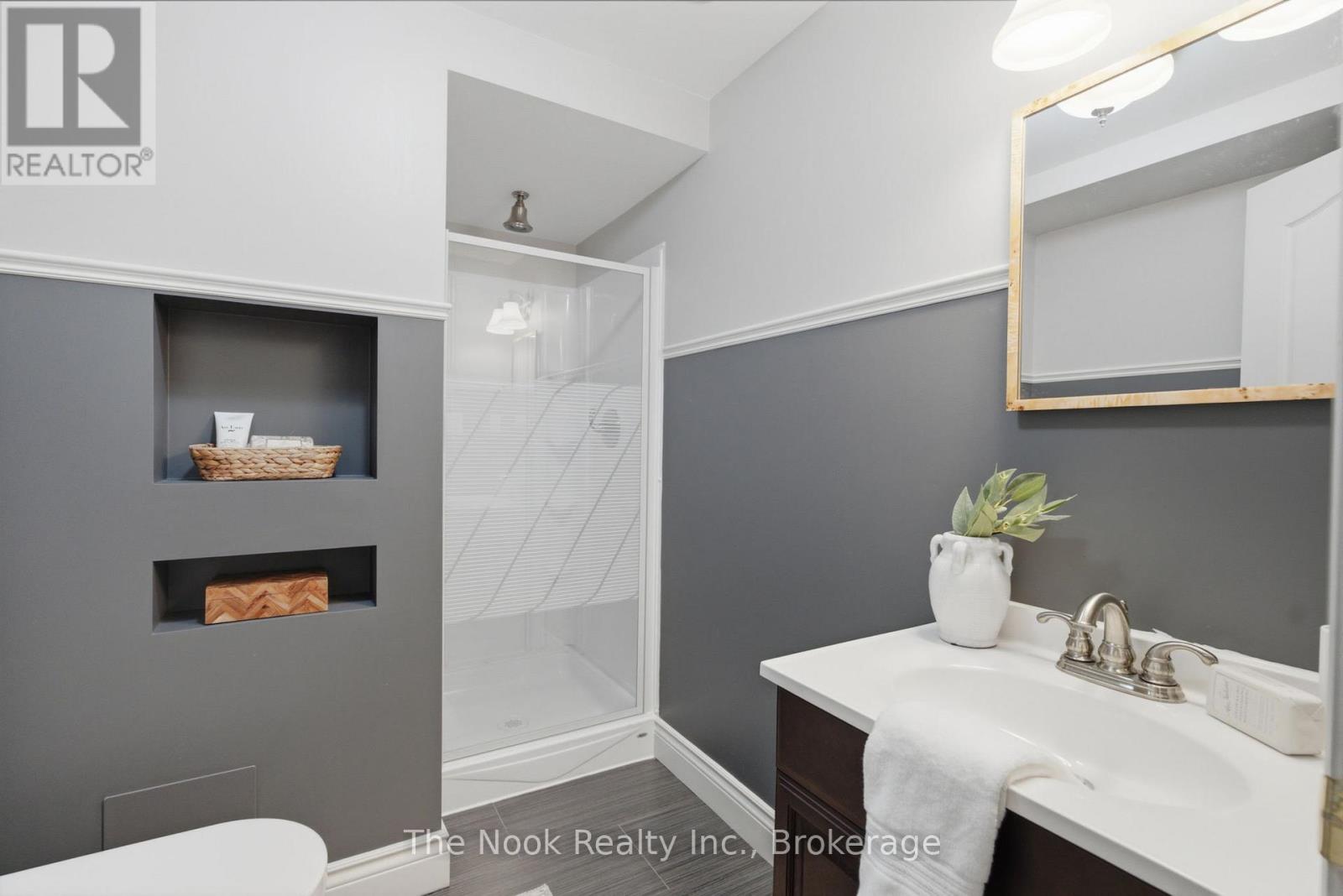 137 Edward Street E, Clarington (Newcastle), Ontario  L1B 1M6 - Photo 40 - E13615404