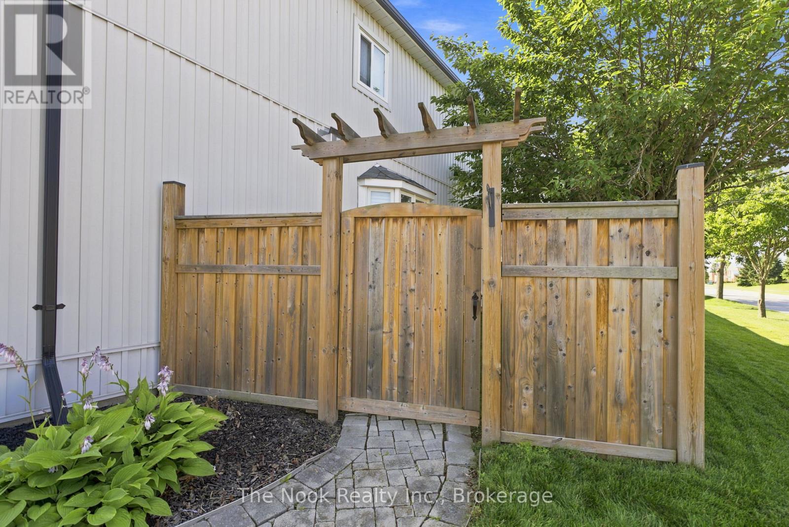 137 Edward Street E, Clarington (Newcastle), Ontario  L1B 1M6 - Photo 41 - E13615404