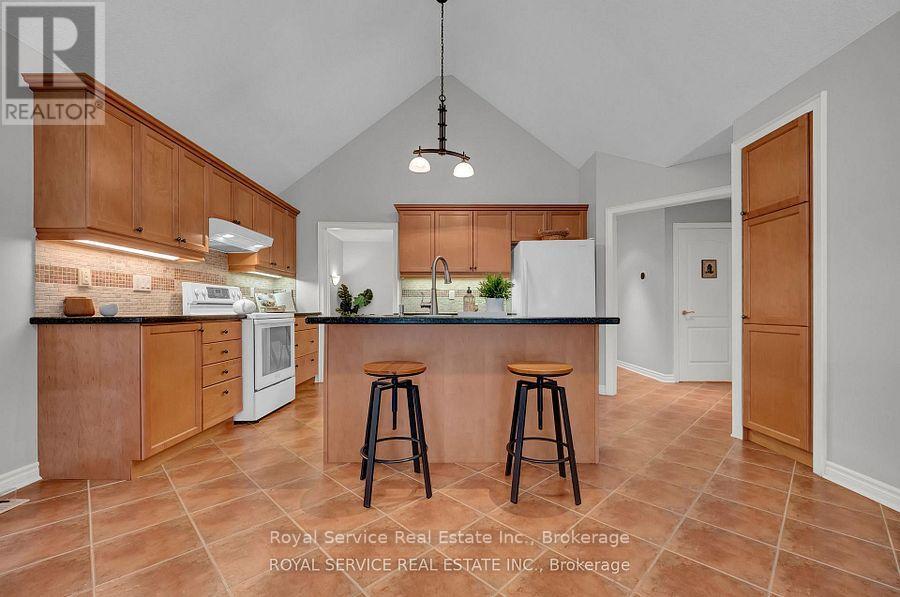 5 - 350 Lakebreeze Drive, Clarington (Newcastle), Ontario  L1B 0A2 - Photo 11 - E13615502