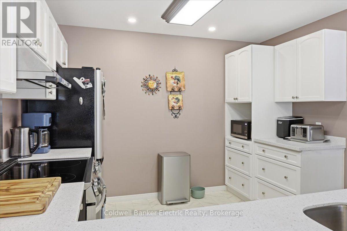 13 - 877 Wentworth Street, Peterborough (Otonabee Ward 1), Ontario  K9J 8R7 - Photo 12 - X13616190