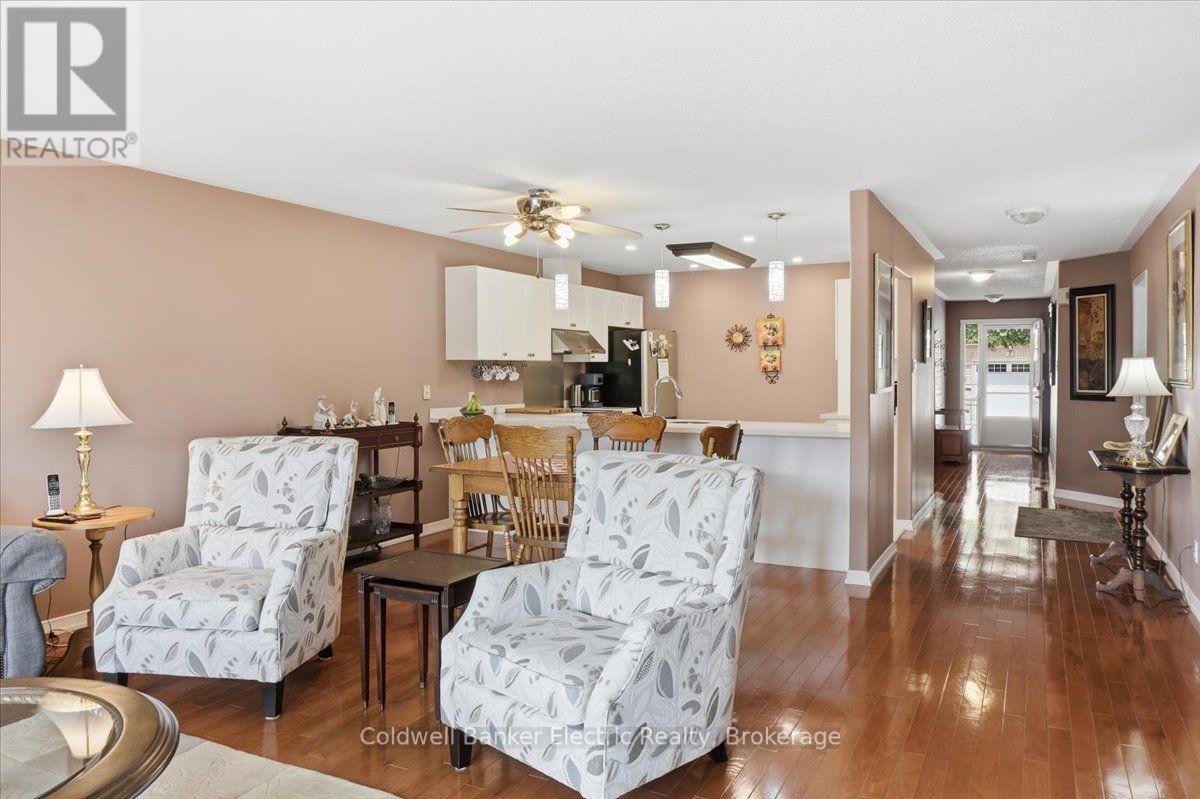13 - 877 Wentworth Street, Peterborough (Otonabee Ward 1), Ontario  K9J 8R7 - Photo 17 - X13616190