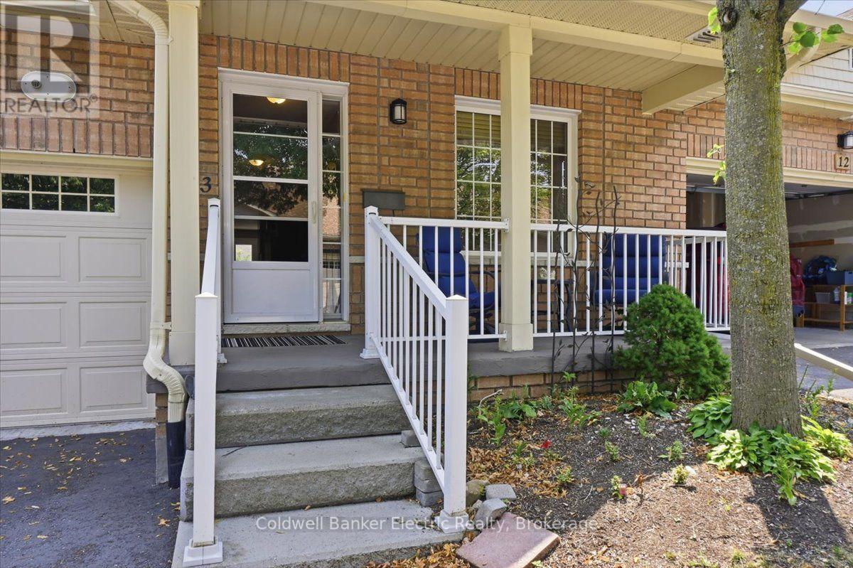13 - 877 Wentworth Street, Peterborough (Otonabee Ward 1), Ontario  K9J 8R7 - Photo 4 - X13616190