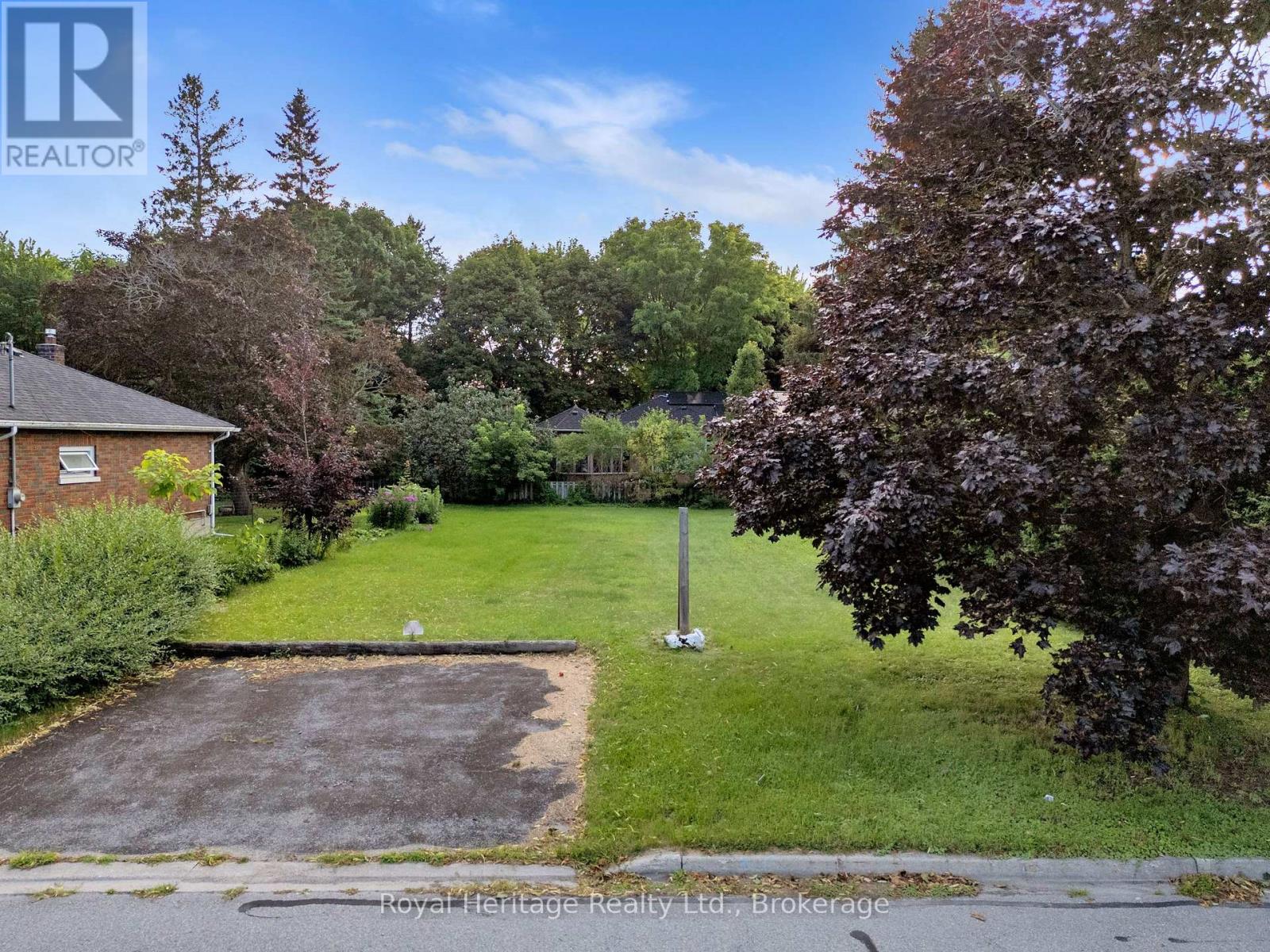 172 Beaver Street S, Clarington (Newcastle), Ontario  L1B 1C4 - Photo 2 - E13616732