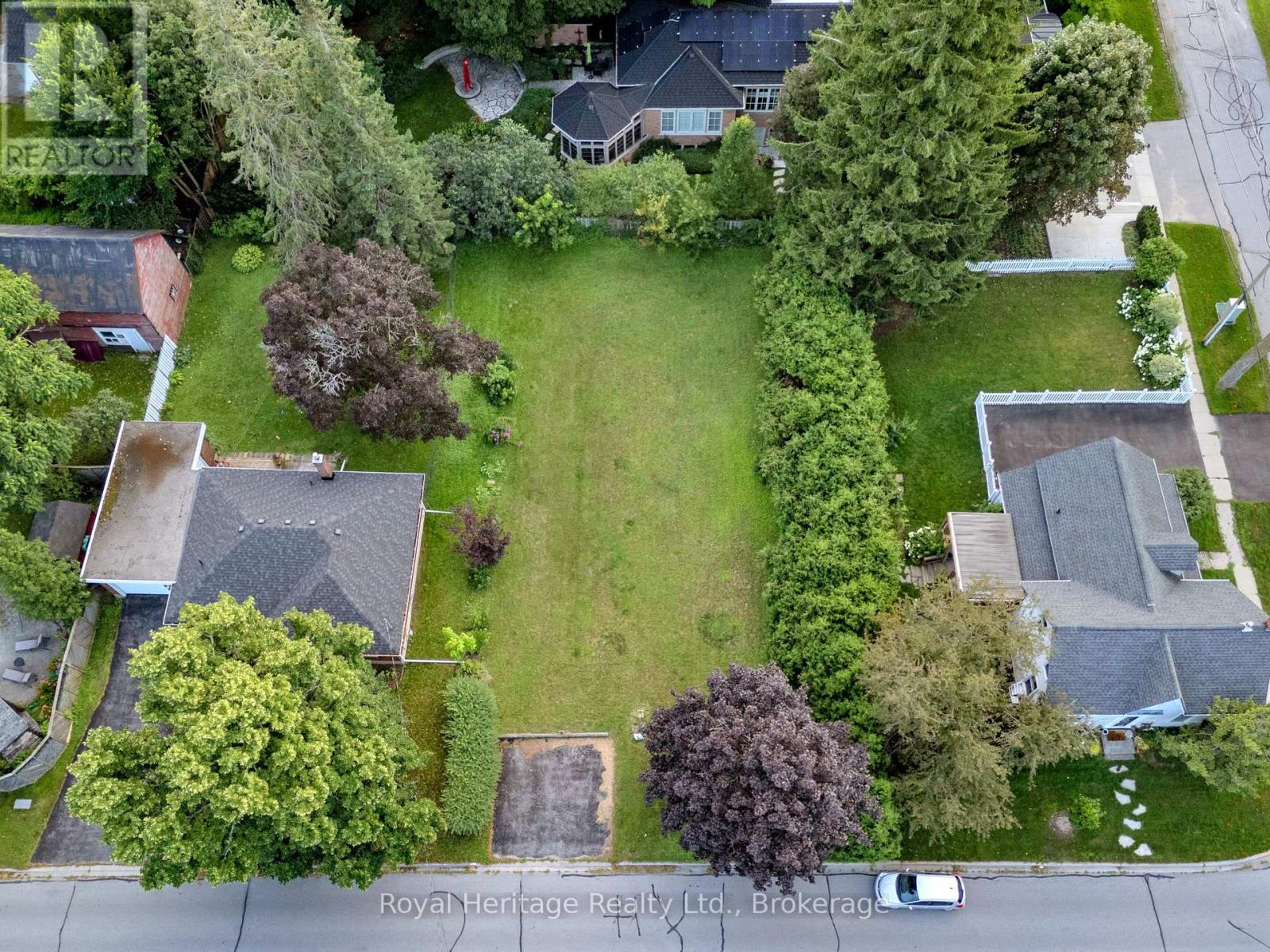172 Beaver Street S, Clarington (Newcastle), Ontario  L1B 1C4 - Photo 4 - E13616732