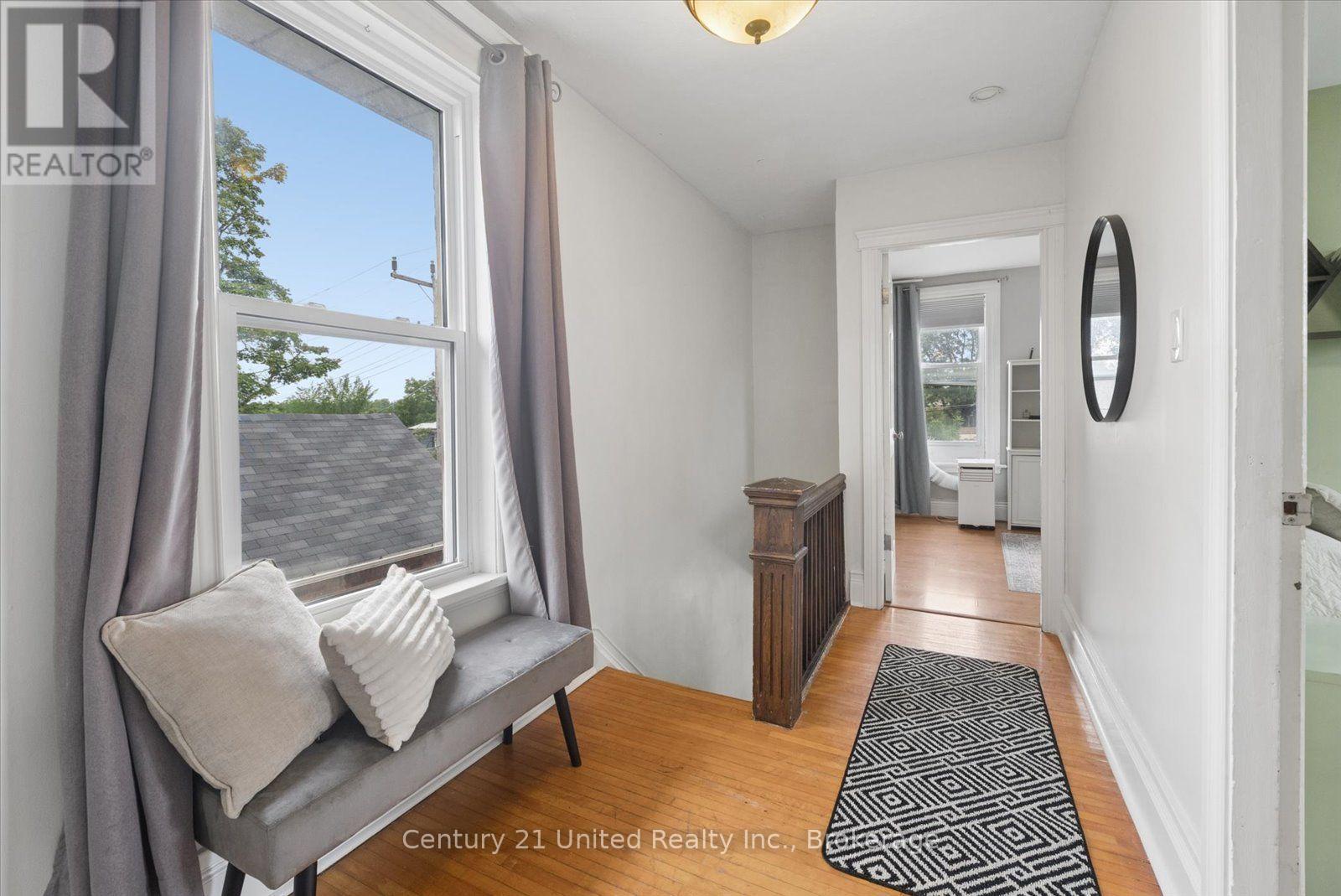 709 Third Avenue, Peterborough (Otonabee Ward 1), Ontario  K9J 4P4 - Photo 21 - X13616772