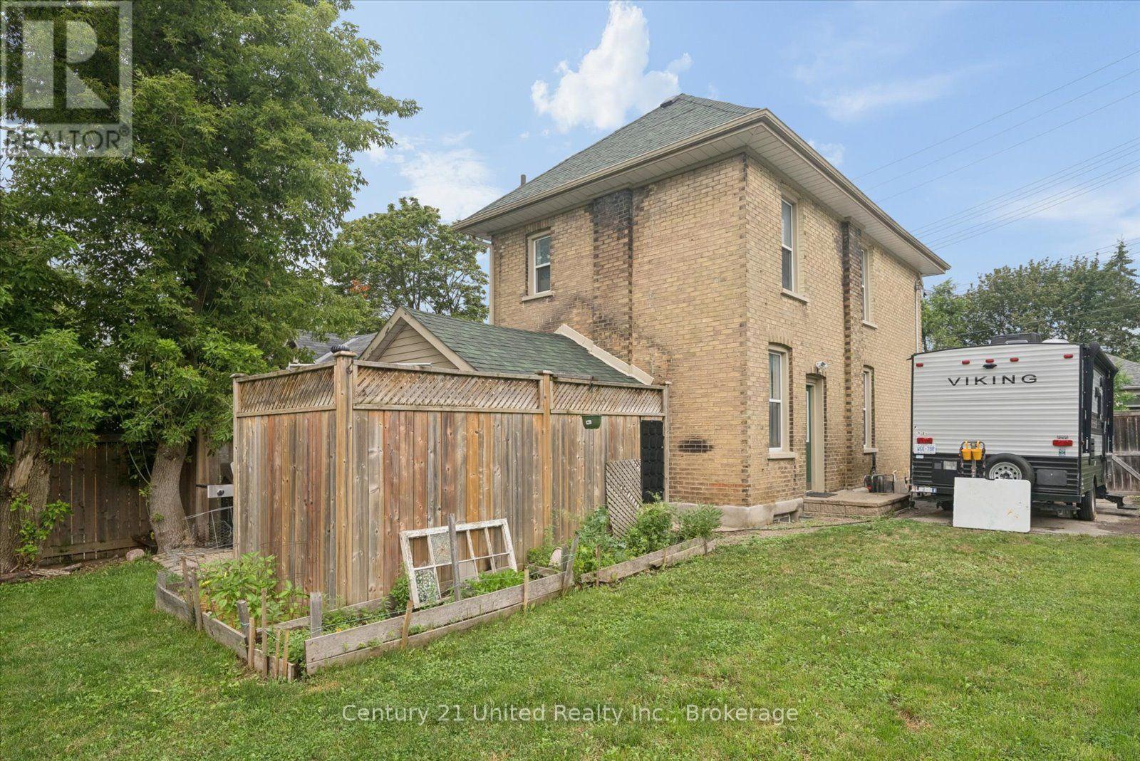709 Third Avenue, Peterborough (Otonabee Ward 1), Ontario  K9J 4P4 - Photo 37 - X13616772