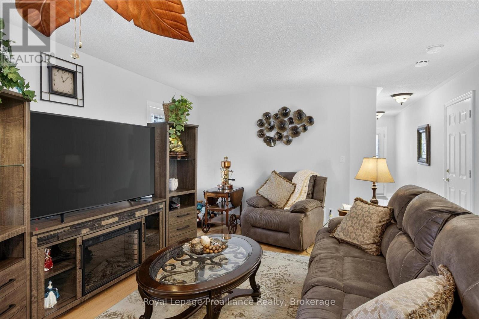 541 Garbutt Terrace, Peterborough (Northcrest Ward 5), Ontario  K9H 7S9 - Photo 11 - X13617090