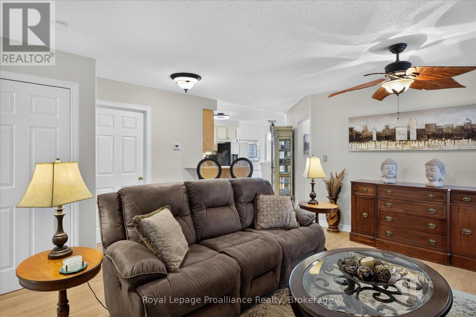 541 Garbutt Terrace, Peterborough (Northcrest Ward 5), Ontario  K9H 7S9 - Photo 12 - X13617090