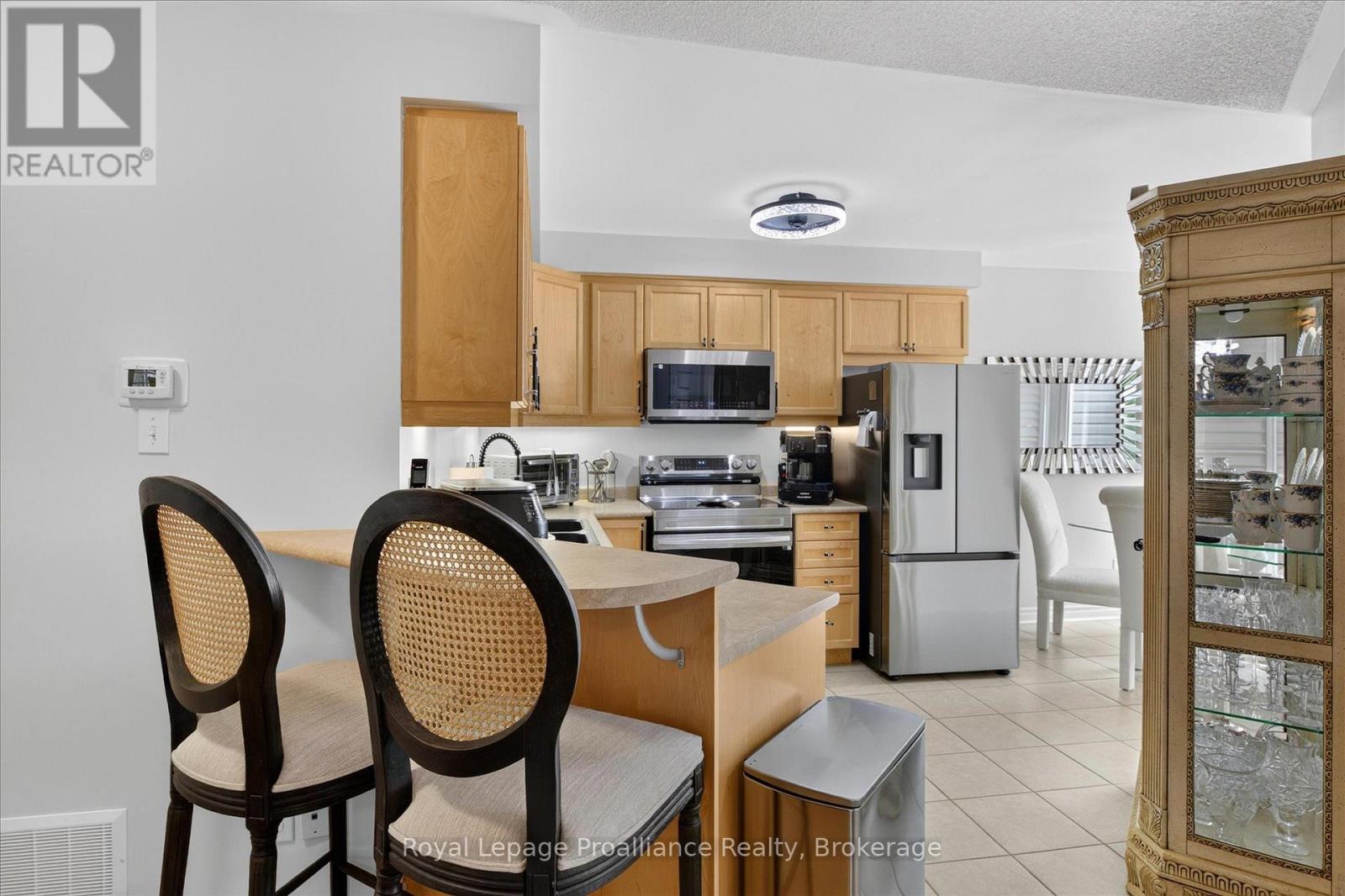 541 Garbutt Terrace, Peterborough (Northcrest Ward 5), Ontario  K9H 7S9 - Photo 13 - X13617090