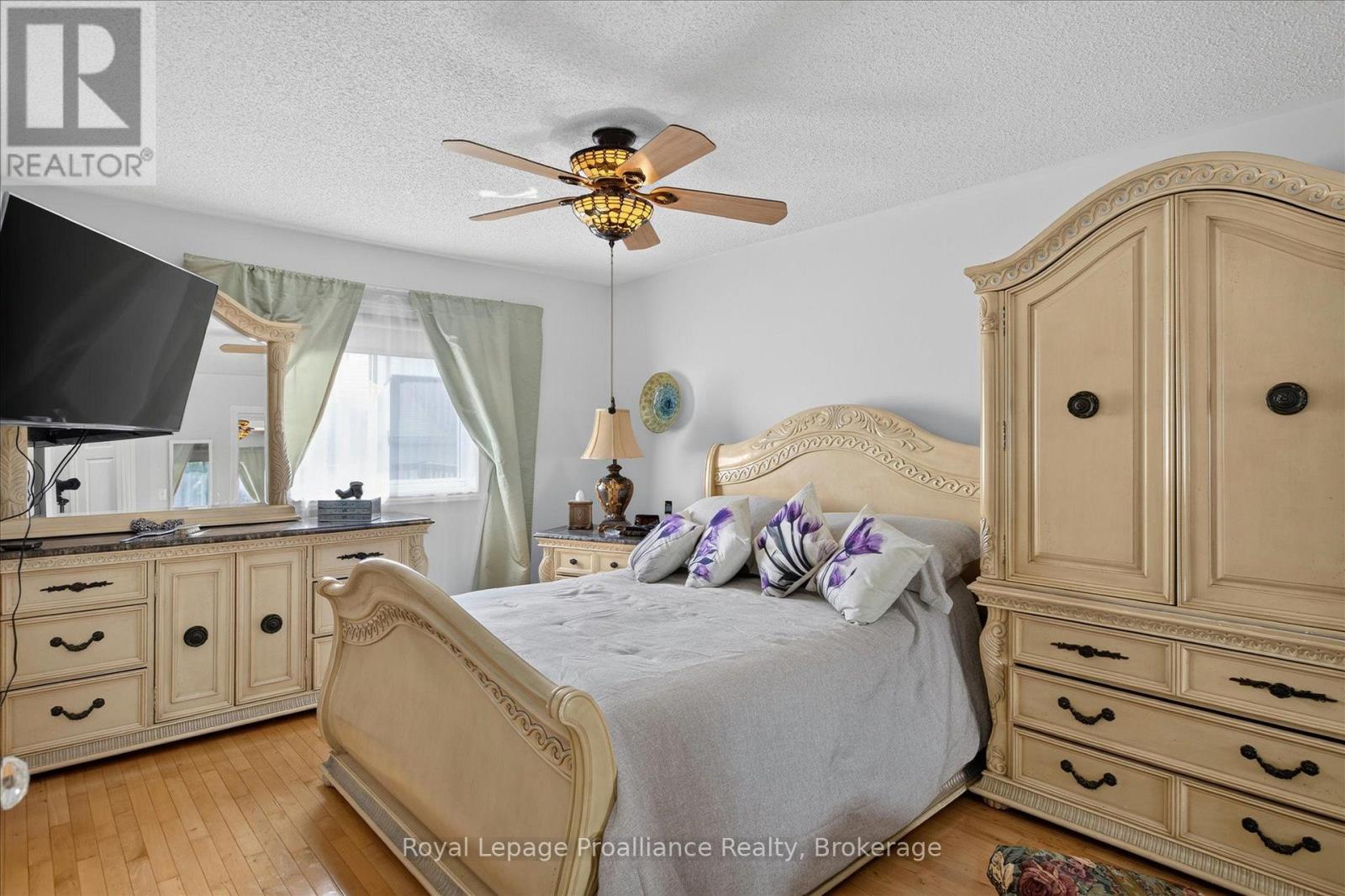 541 Garbutt Terrace, Peterborough (Northcrest Ward 5), Ontario  K9H 7S9 - Photo 20 - X13617090