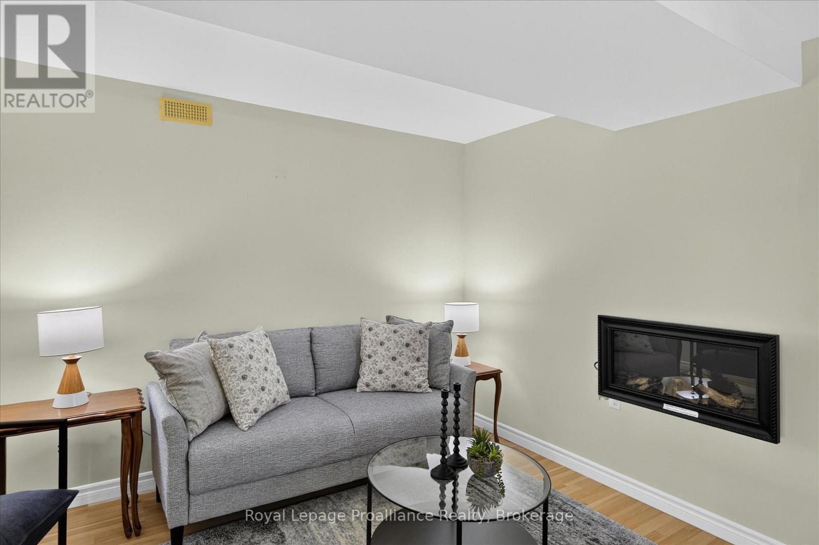 541 Garbutt Terrace, Peterborough (Northcrest Ward 5), Ontario  K9H 7S9 - Photo 28 - X13617090
