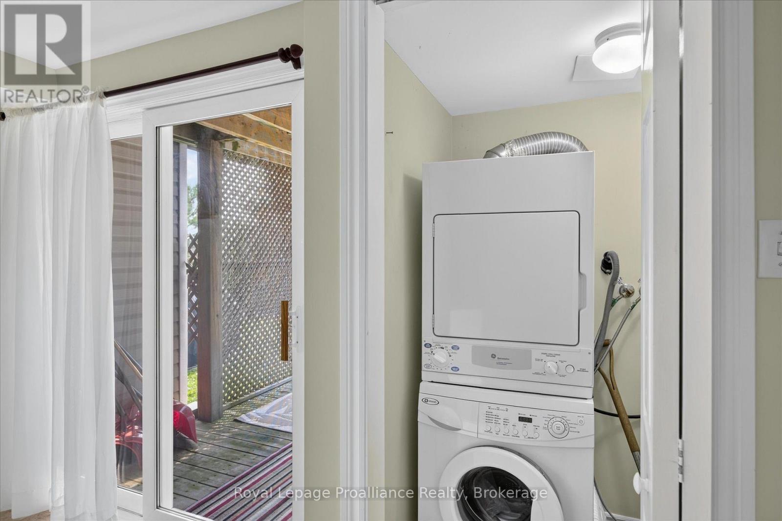 541 Garbutt Terrace, Peterborough (Northcrest Ward 5), Ontario  K9H 7S9 - Photo 36 - X13617090