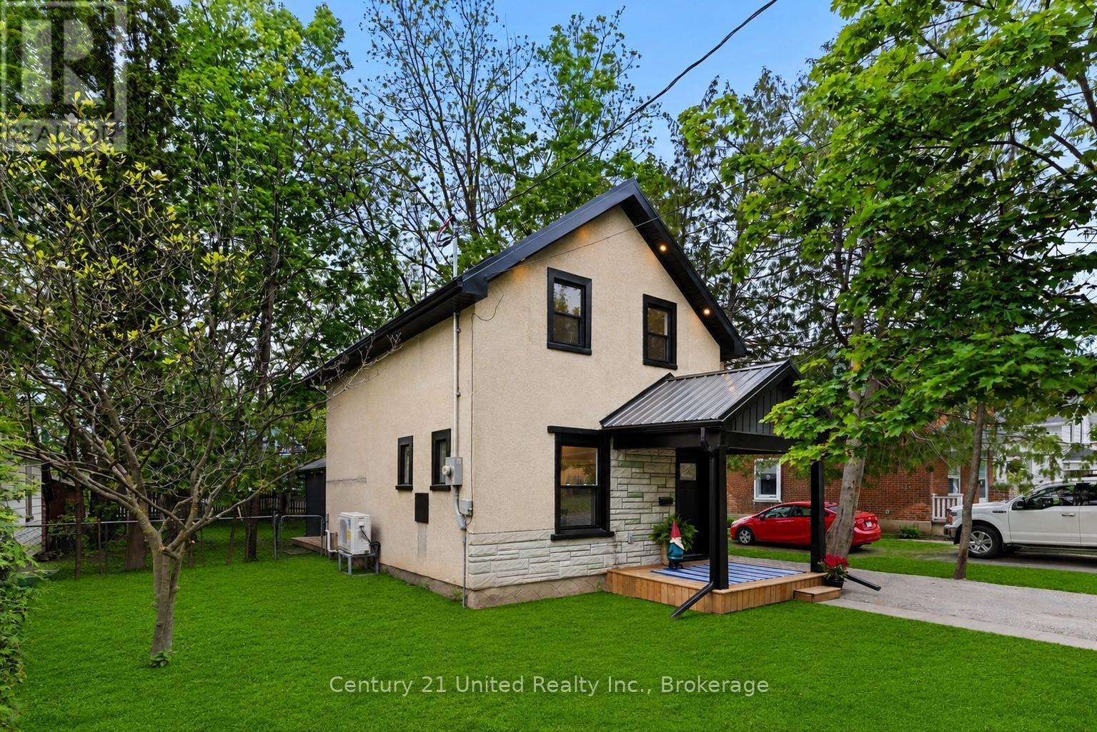 633 Rogers Street, Peterborough (Ashburnham Ward 4), Ontario  K9H 1X9 - Photo 2 - X13617450