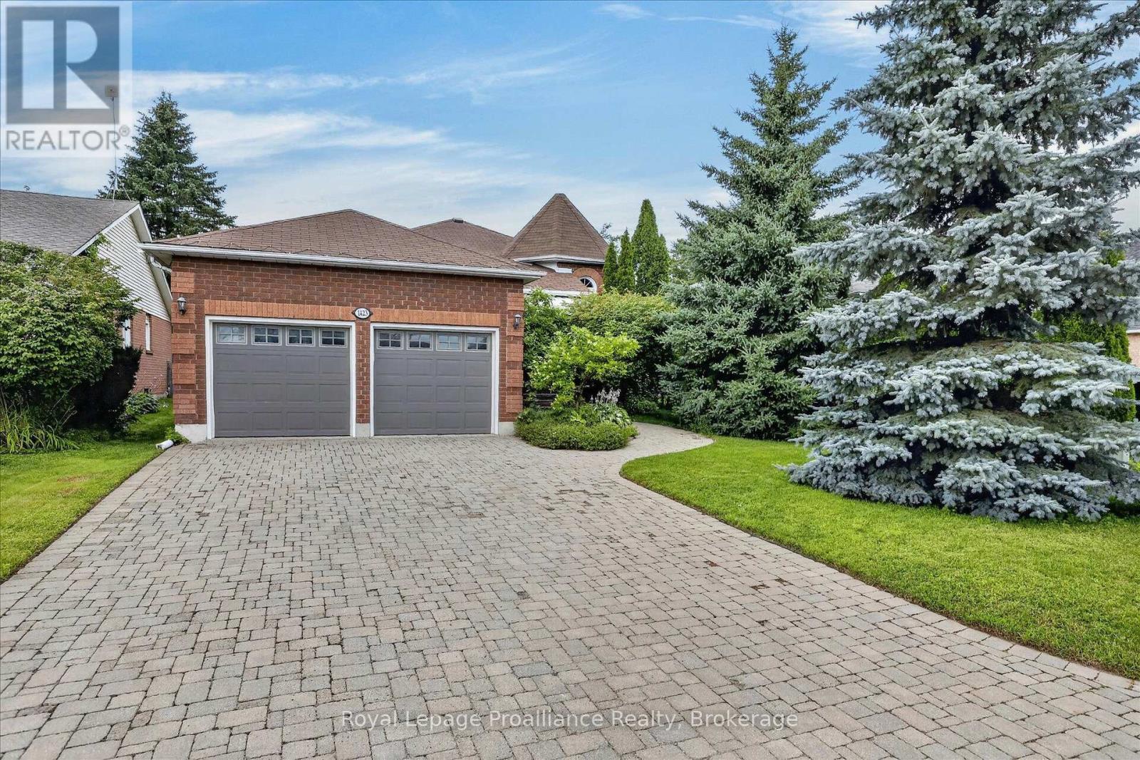 1423 Glenforest Crescent, Peterborough (Monaghan Ward 2), Ontario  K9K 2J1 - Photo 3 - X13618130