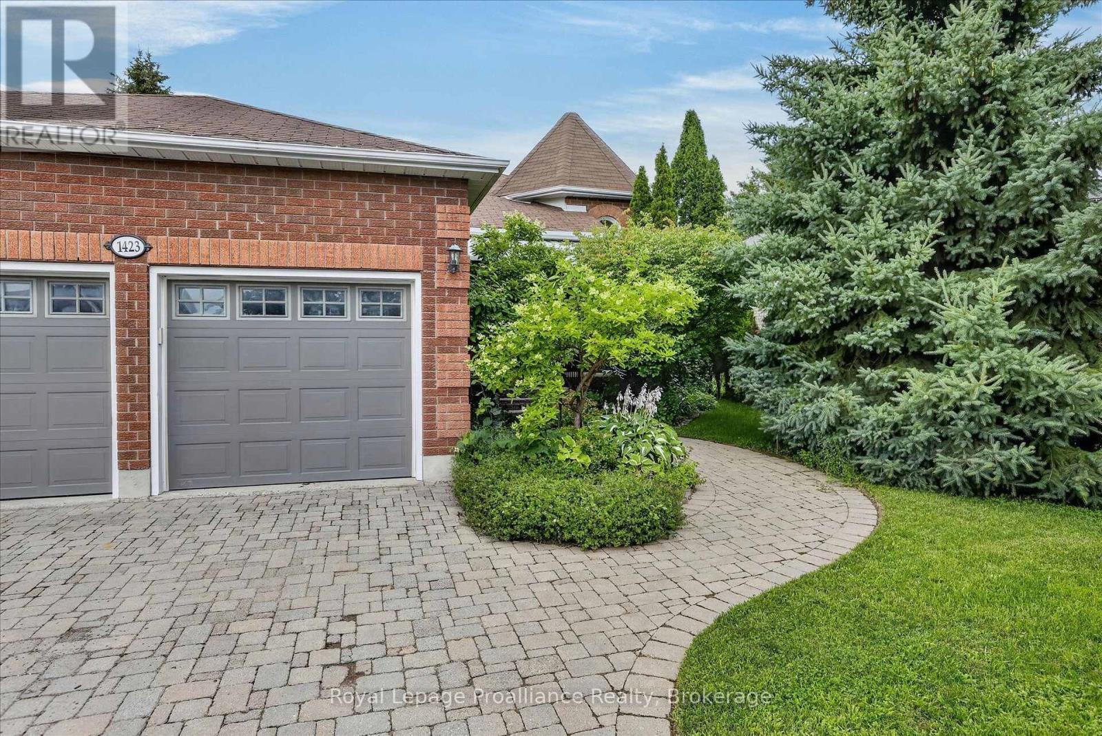 1423 Glenforest Crescent, Peterborough (Monaghan Ward 2), Ontario  K9K 2J1 - Photo 4 - X13618130