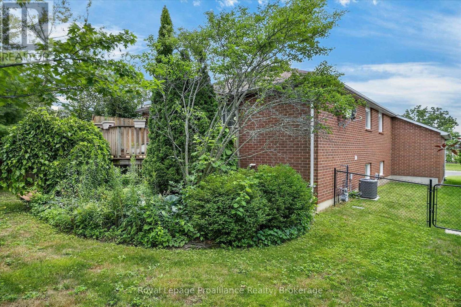 1423 Glenforest Crescent, Peterborough (Monaghan Ward 2), Ontario  K9K 2J1 - Photo 44 - X13618130