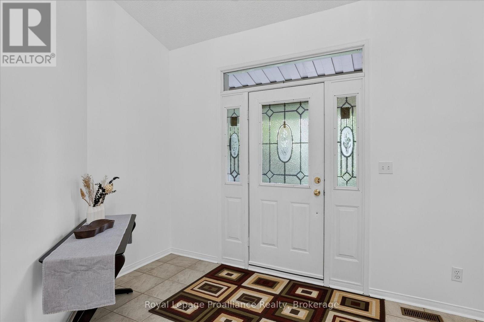 1423 Glenforest Crescent, Peterborough (Monaghan Ward 2), Ontario  K9K 2J1 - Photo 7 - X13618130