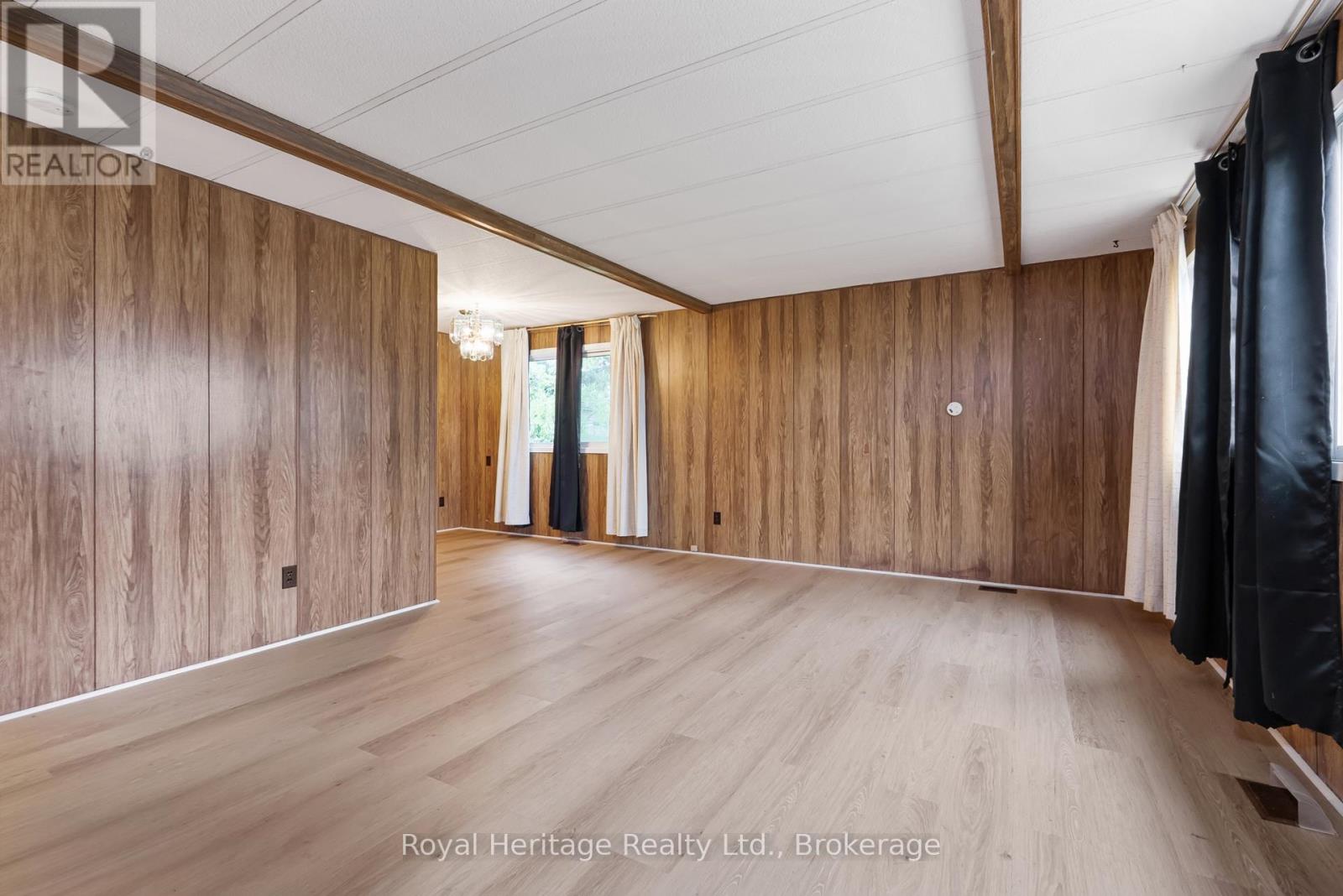 2 Fenelon Way, Kawartha Lakes (Lindsay), Ontario  K9V 4R3 - Photo 4 - X13620326