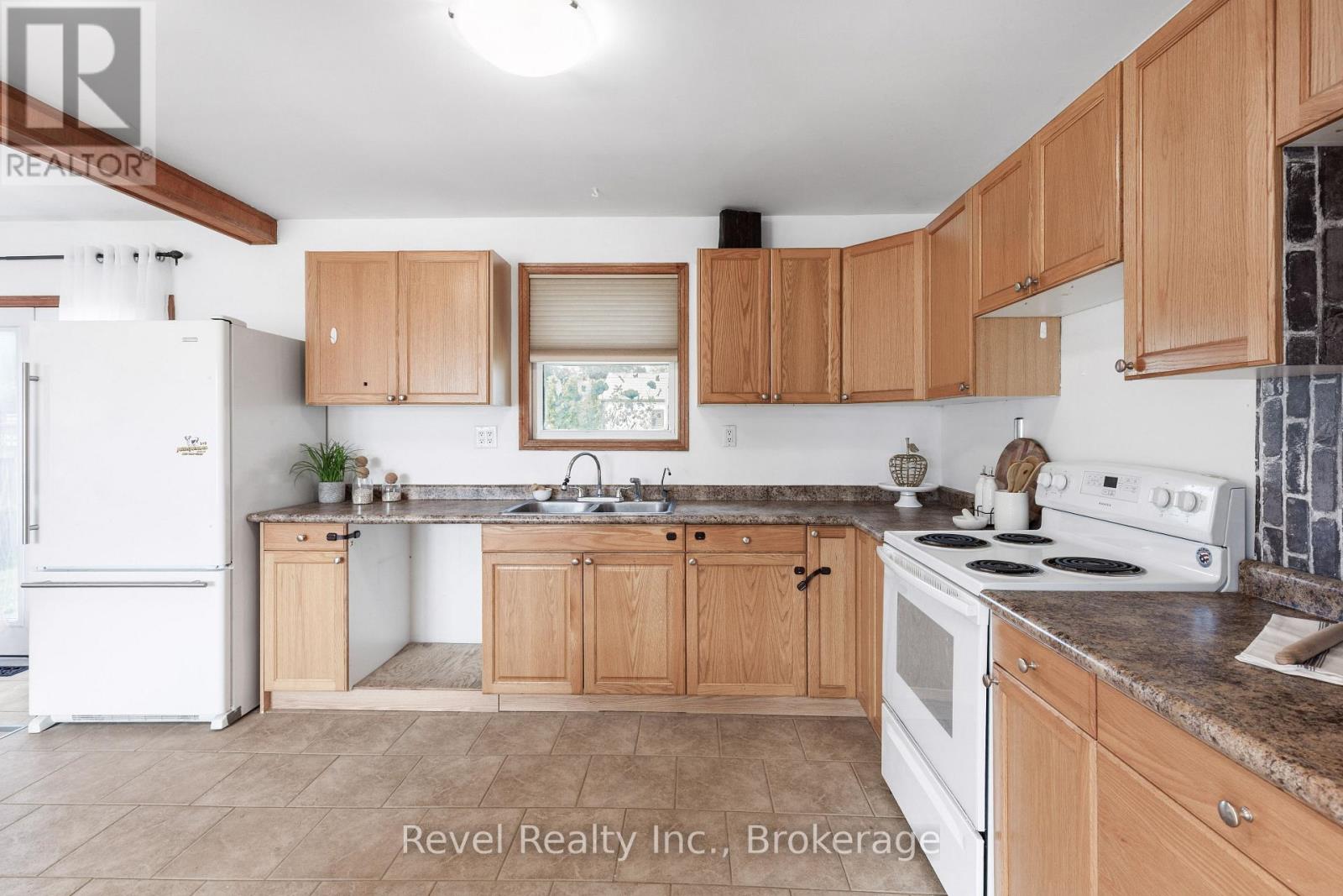 142 Sanderling Crescent, Kawartha Lakes (Lindsay), Ontario  K9V 5L2 - Photo 16 - X13620806