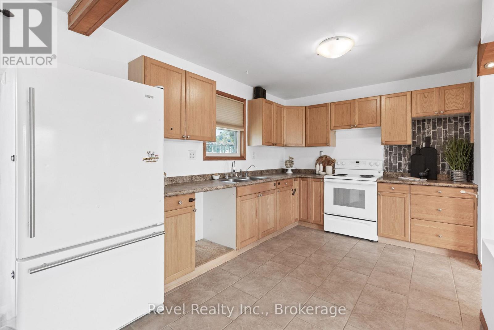 142 Sanderling Crescent, Kawartha Lakes (Lindsay), Ontario  K9V 5L2 - Photo 18 - X13620806