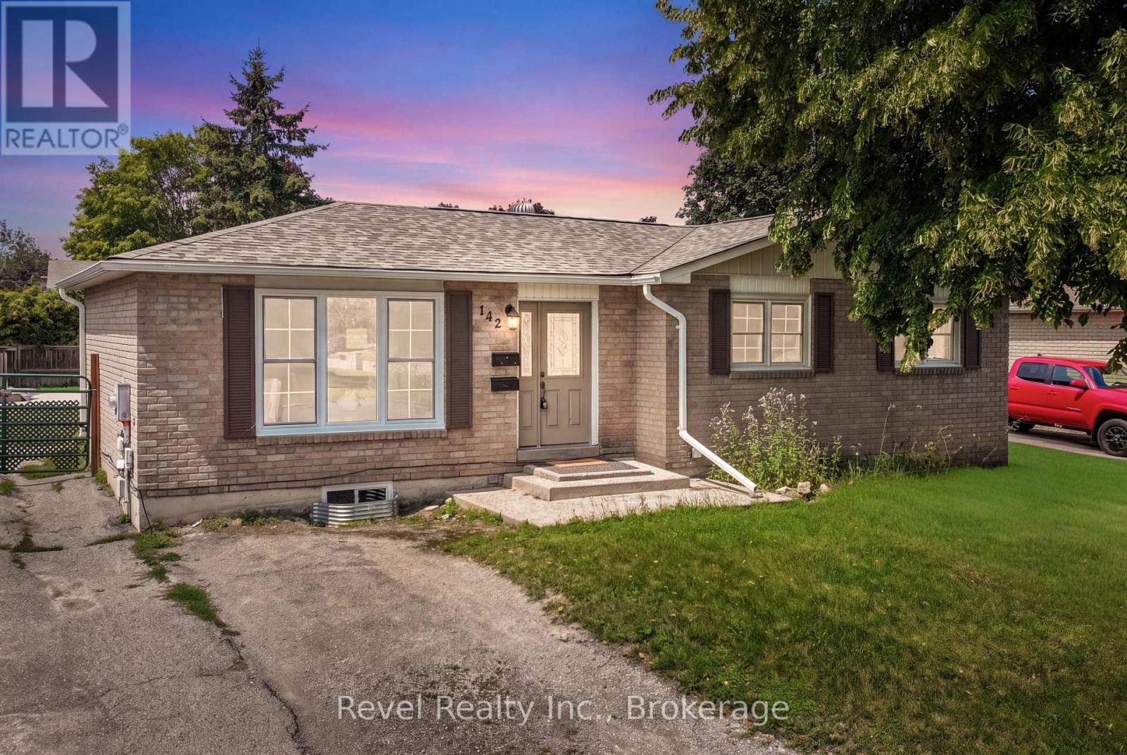 142 Sanderling Crescent, Kawartha Lakes (Lindsay), Ontario  K9V 5L2 - Photo 2 - X13620806