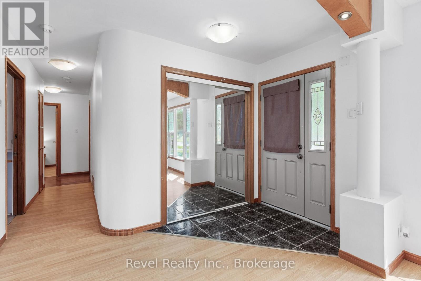 142 Sanderling Crescent, Kawartha Lakes (Lindsay), Ontario  K9V 5L2 - Photo 3 - X13620806