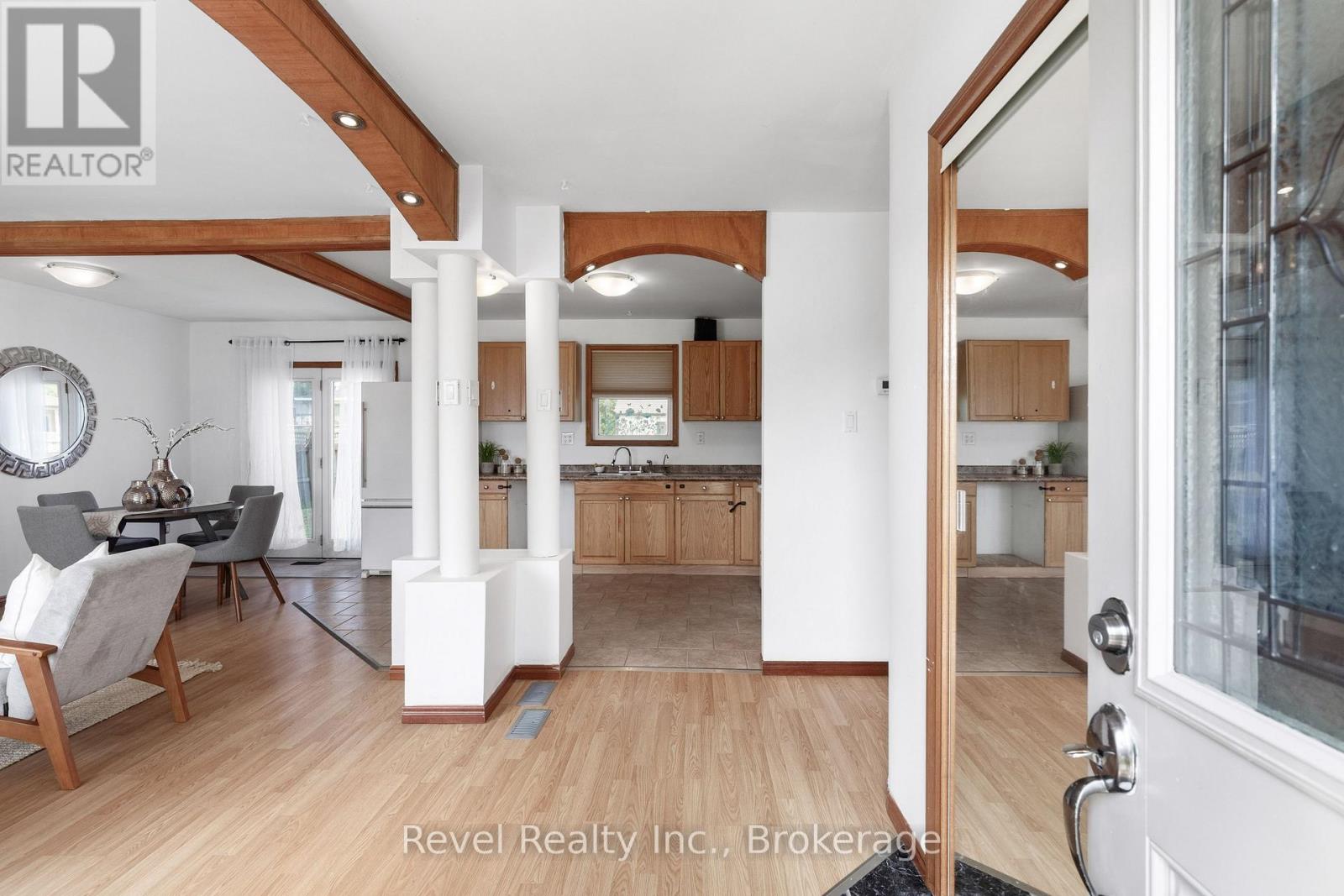 142 Sanderling Crescent, Kawartha Lakes (Lindsay), Ontario  K9V 5L2 - Photo 4 - X13620806