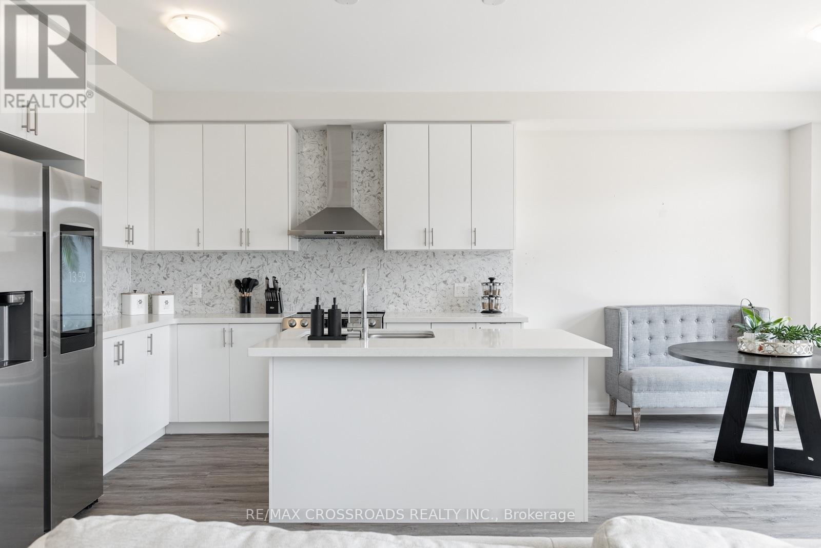 47 Ed Ewert Avenue, Clarington (Newcastle), Ontario  L1B 1G9 - Photo 8 - E13620766