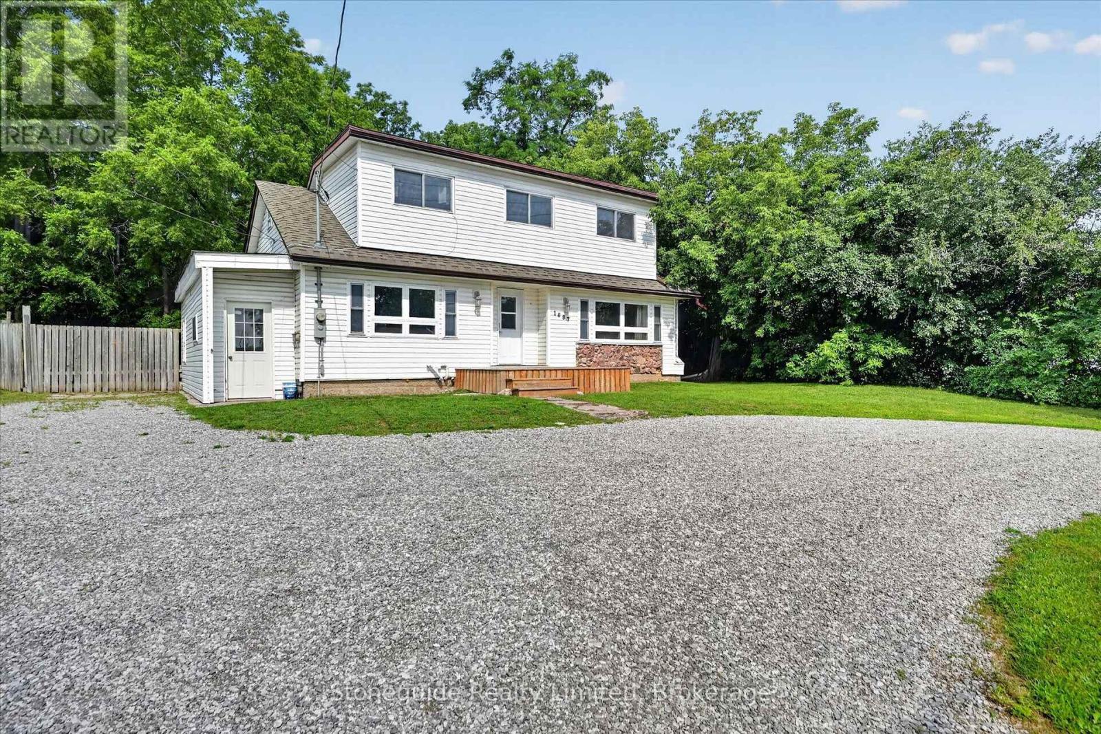 1087 Water Street, Peterborough (Northcrest Ward 5), Ontario  K9H 3P7 - Photo 2 - X13621274