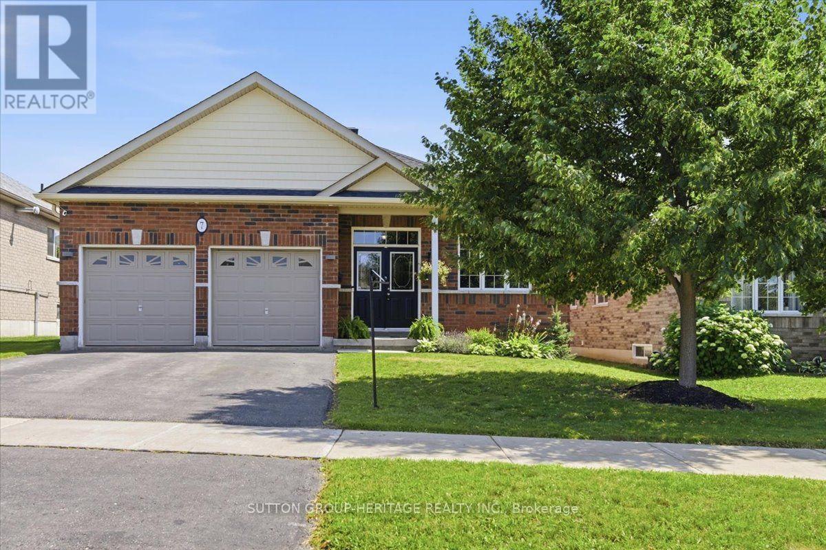 7 HOLTOM STREET, kawartha lakes (lindsay), Ontario