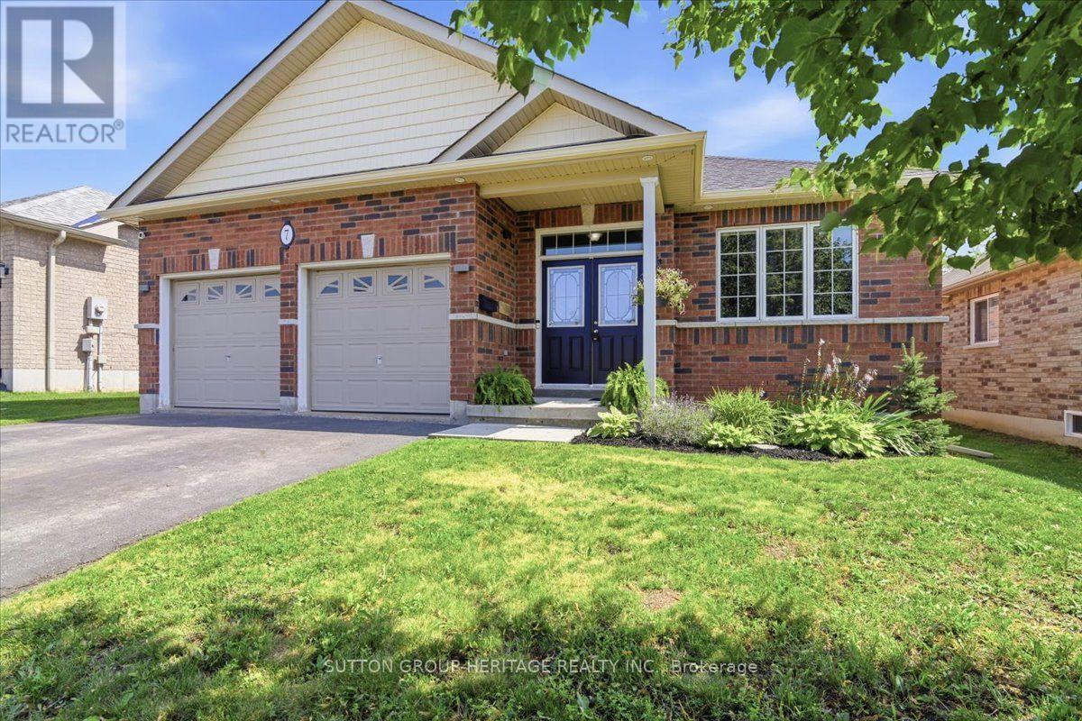 7 Holtom Street, Kawartha Lakes (Lindsay), Ontario  K9V 0C3 - Photo 3 - X13622438