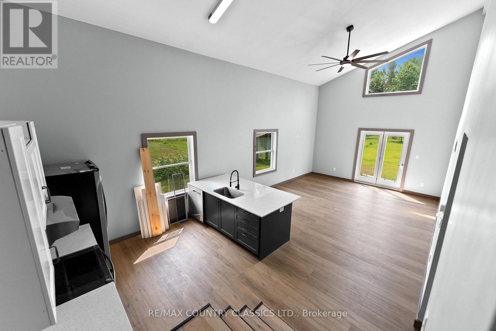 1043 Estates Road, Highlands East (Bicroft Ward), Ontario  K0L 1C0 - Photo 33 - X13624152