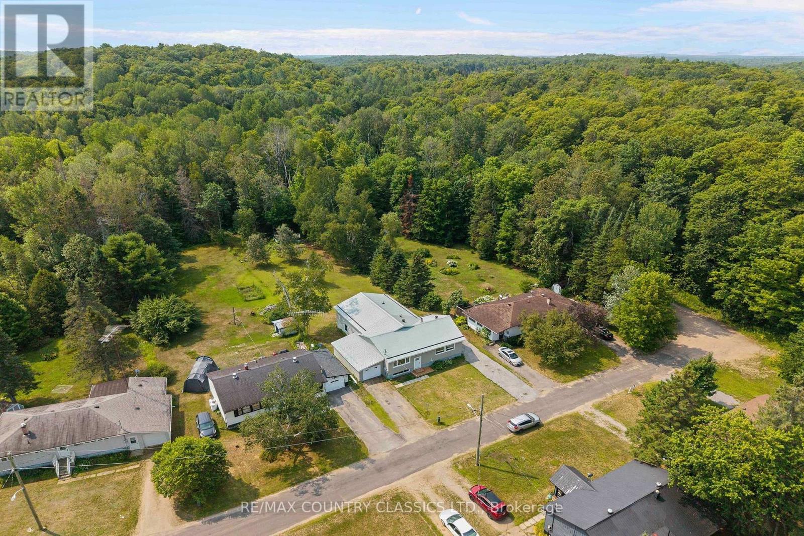 1043 Estates Road, Highlands East (Bicroft Ward), Ontario  K0L 1C0 - Photo 46 - X13624152