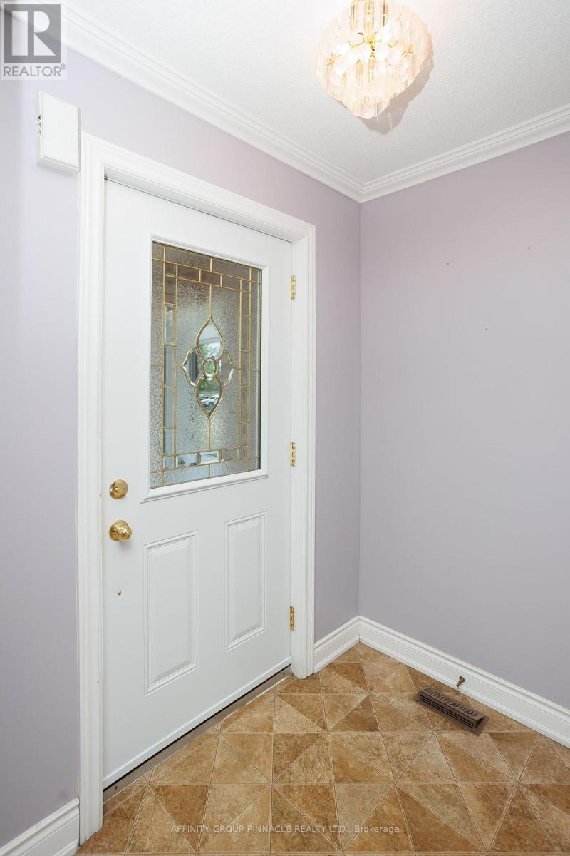 186 Mclaughlin Road, Kawartha Lakes (Lindsay), Ontario  K9V 6L8 - Photo 8 - X13624606