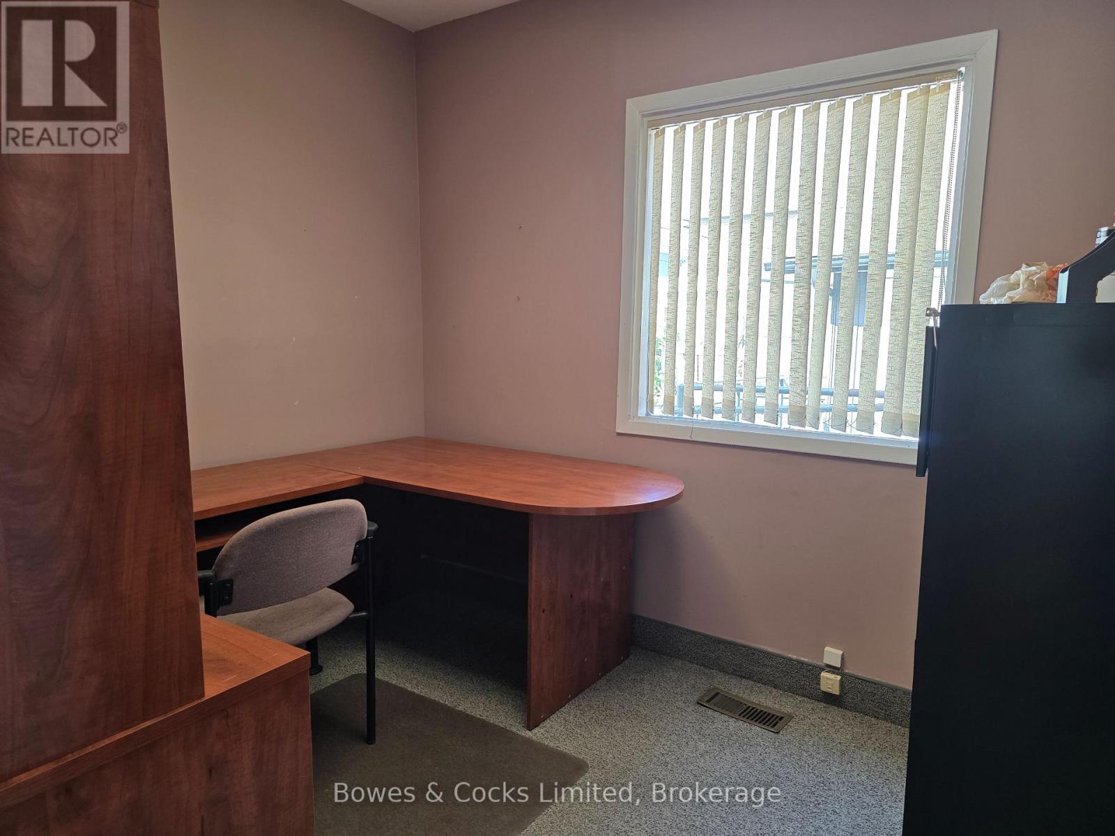 Main Floor - 315 Reid Street, Peterborough (Town Ward 3), Ontario  K9J 3R2 - Photo 4 - X13625158