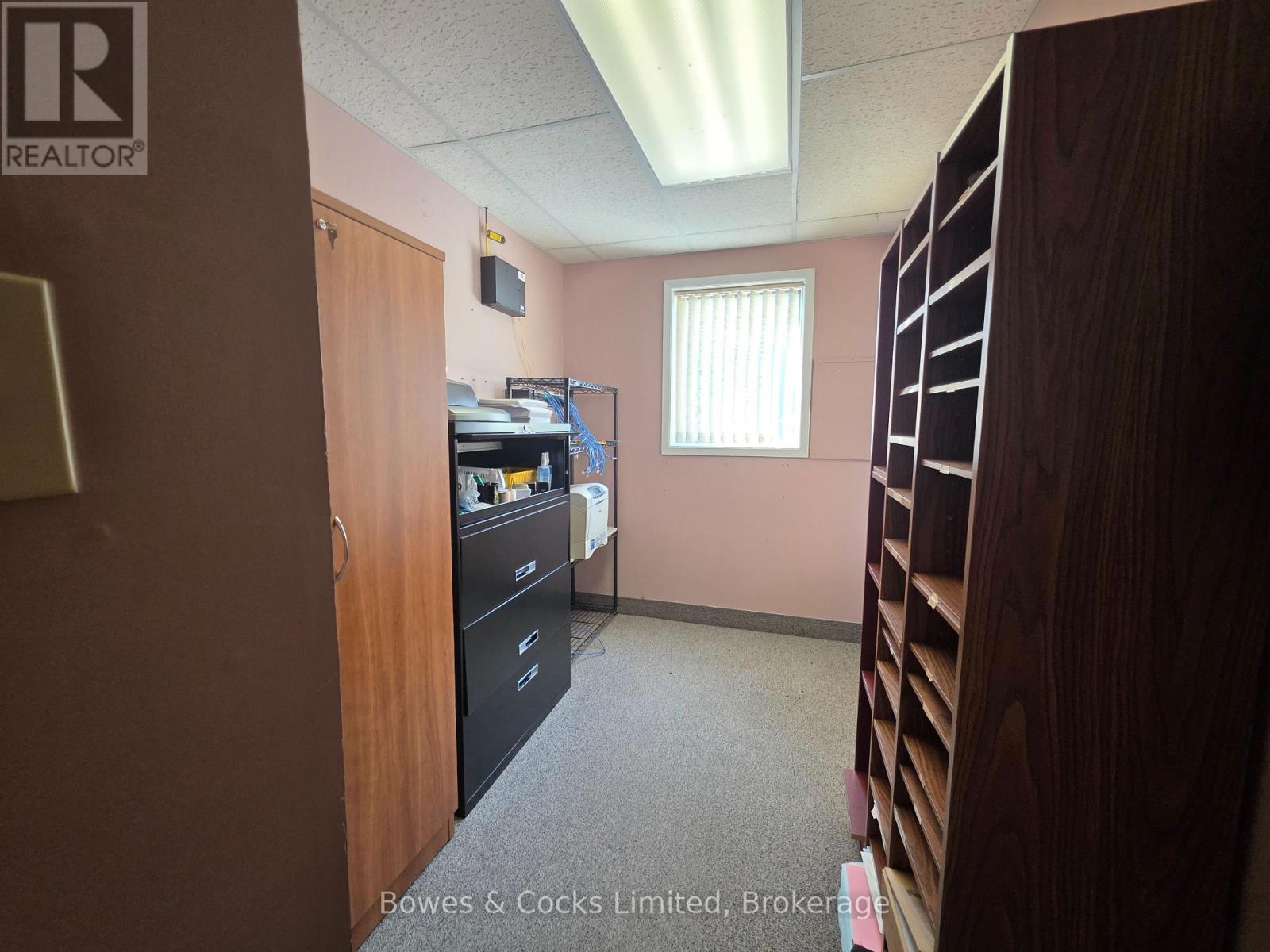 Main Floor - 315 Reid Street, Peterborough (Town Ward 3), Ontario  K9J 3R2 - Photo 5 - X13625158
