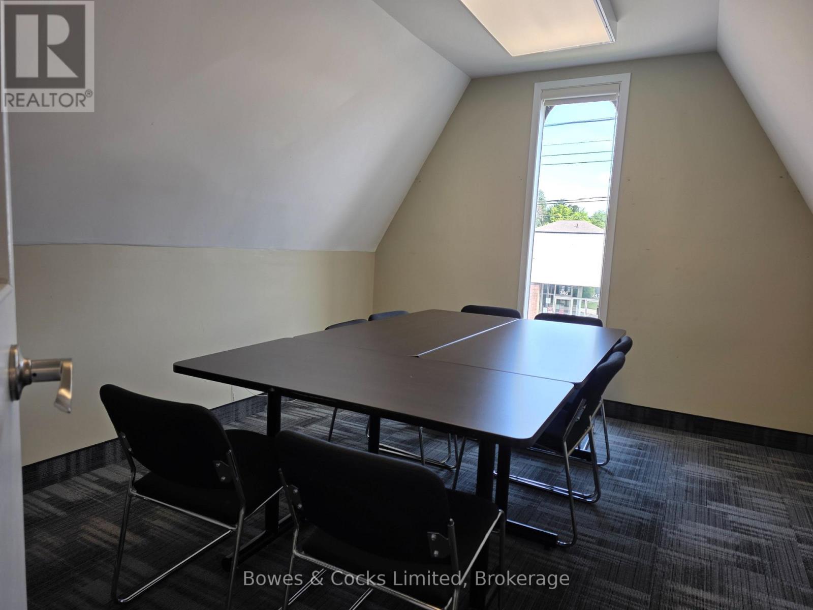 Upper Front - 341 Charlotte Street, Peterborough (Town Ward 3), Ontario  K9J 3R2 - Photo 6 - X13625424