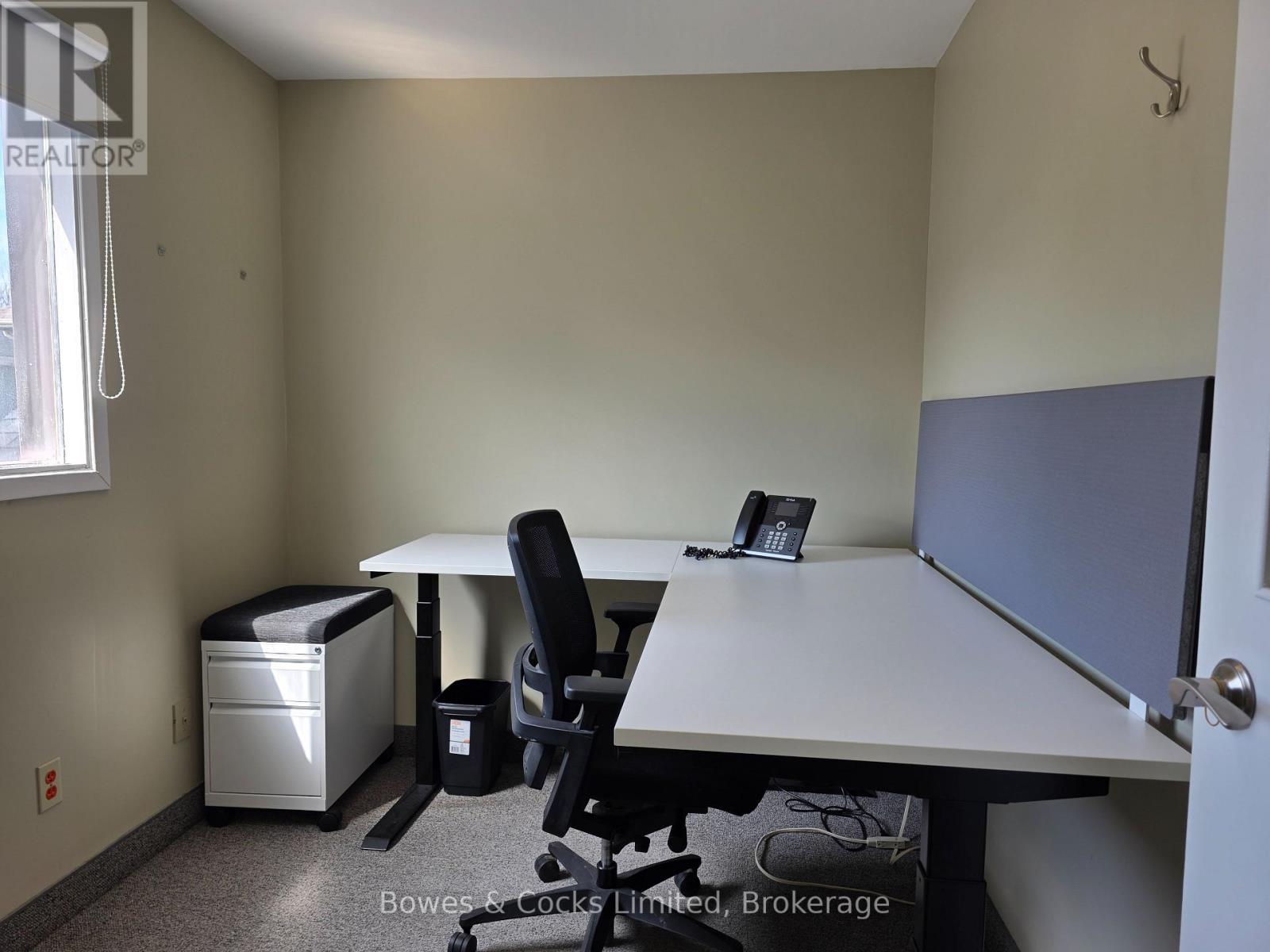 SINGLE OFFICES - 341 CHARLOTTE STREET, peterborough (town ward 3), Ontario