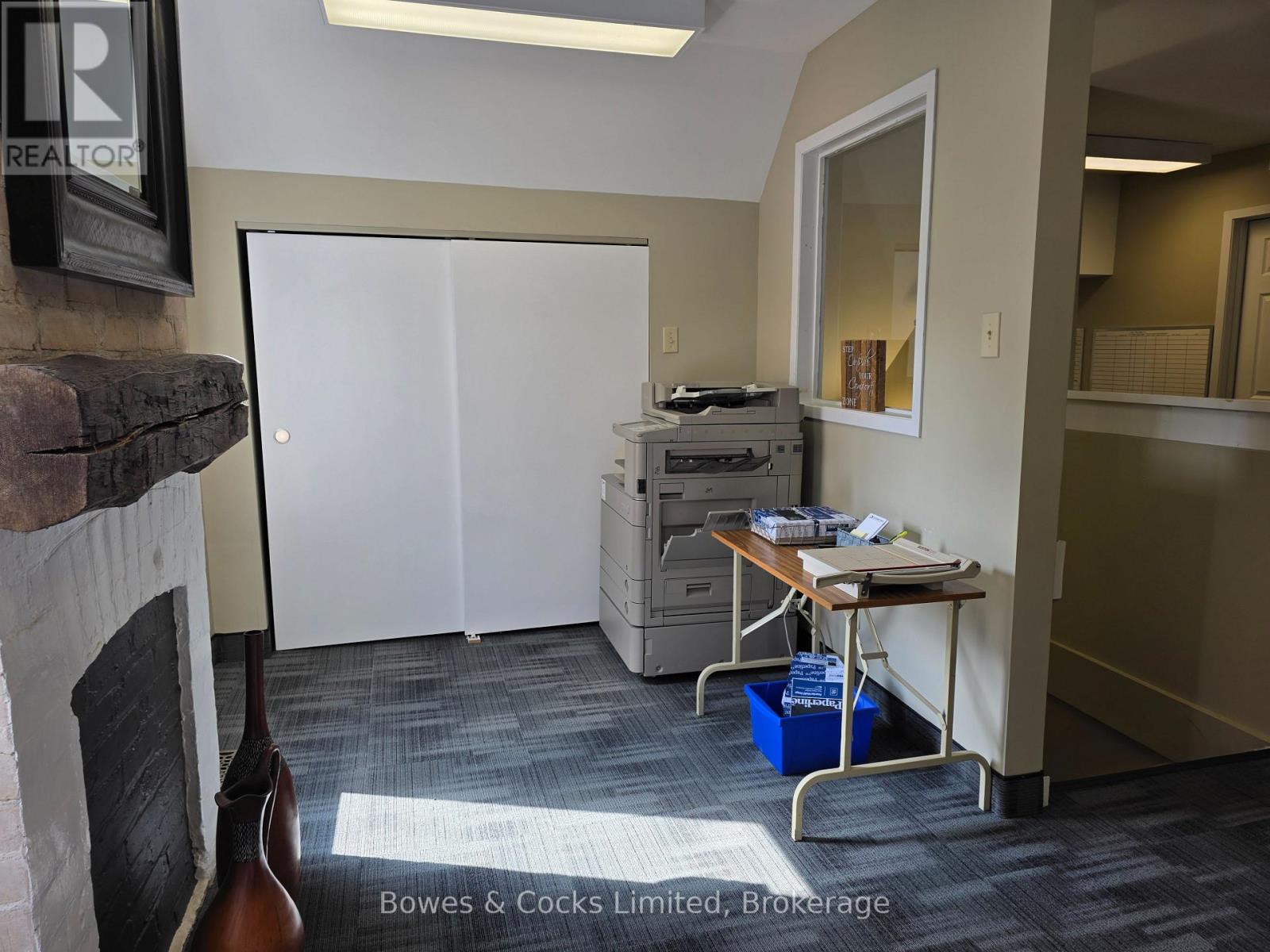 Upper Rear - 341 Charlotte Street, Peterborough (Town Ward 3), Ontario  K9J 3R2 - Photo 2 - X13625488