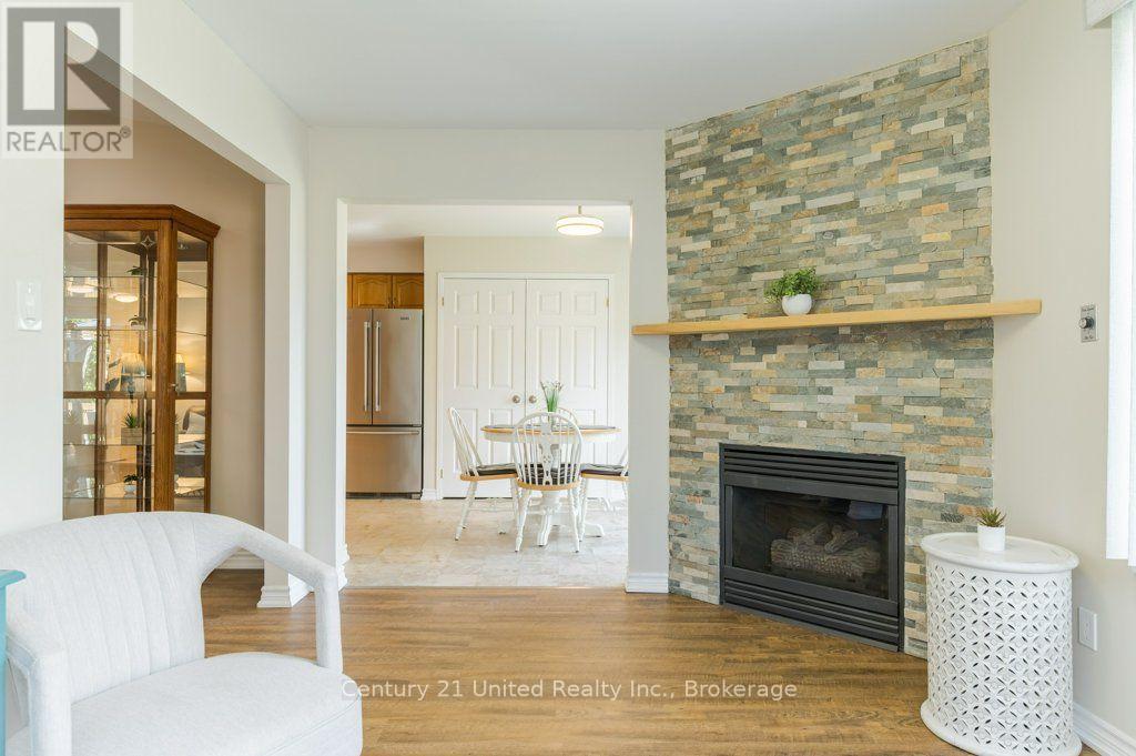 11 Algonquin Trail, Clarington (Bowmanville), Ontario  L1B 1A1 - Photo 18 - E13625768