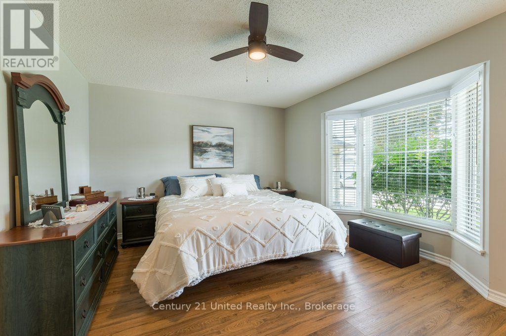 11 Algonquin Trail, Clarington (Bowmanville), Ontario  L1B 1A1 - Photo 22 - E13625768