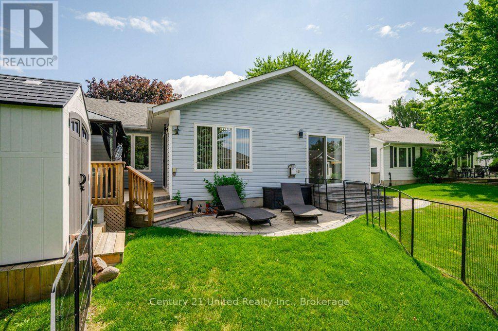 11 Algonquin Trail, Clarington (Bowmanville), Ontario  L1B 1A1 - Photo 32 - E13625768
