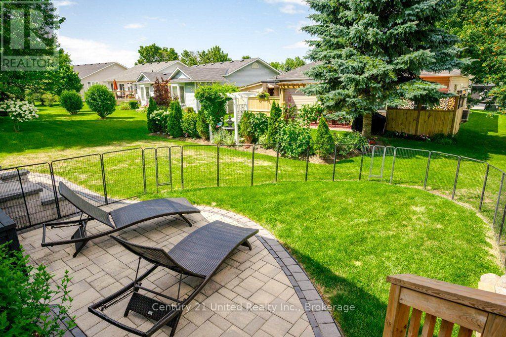 11 Algonquin Trail, Clarington (Bowmanville), Ontario  L1B 1A1 - Photo 34 - E13625768